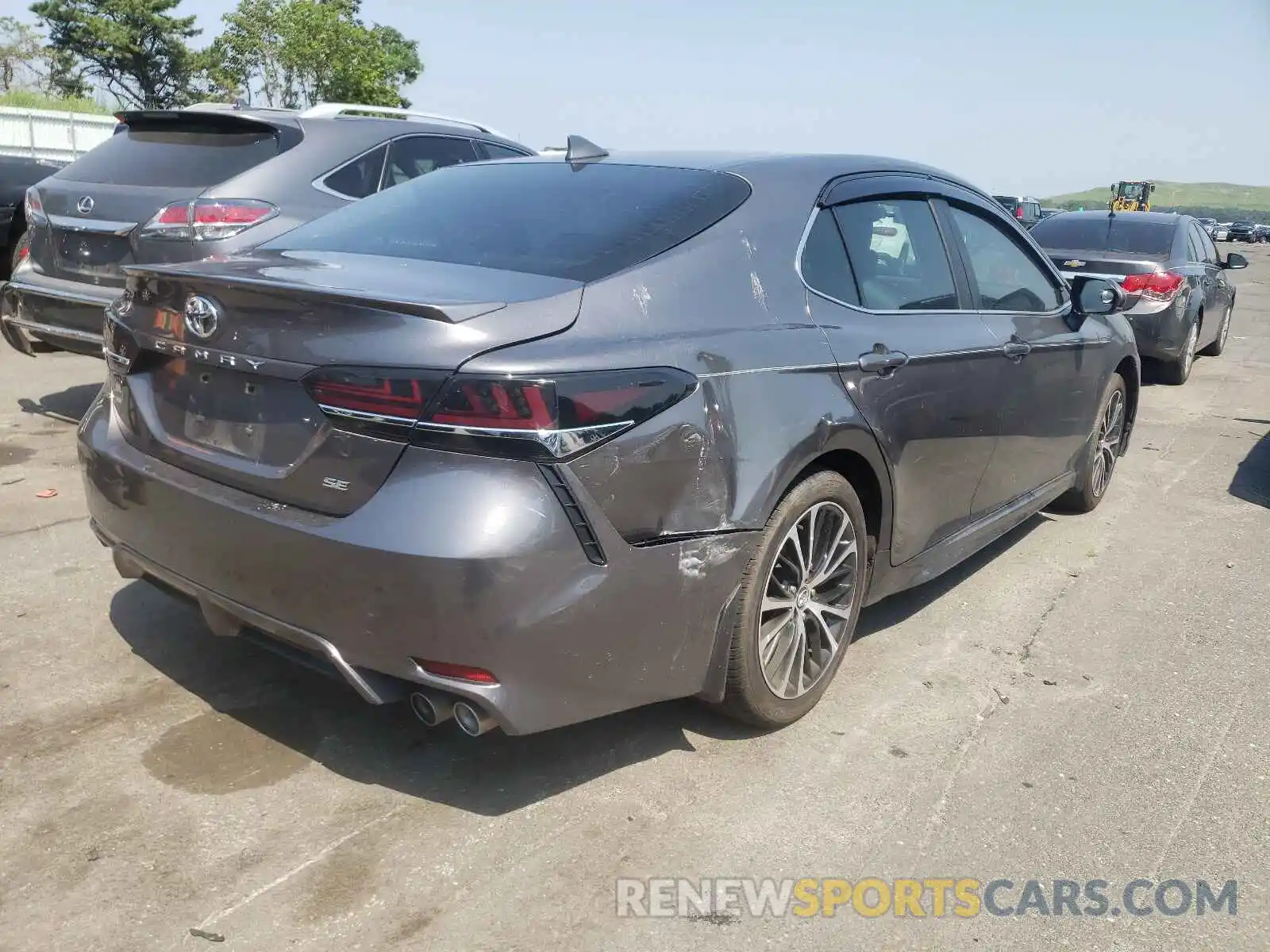 4 Photograph of a damaged car 4T1B11HK6KU848604 TOYOTA CAMRY 2019