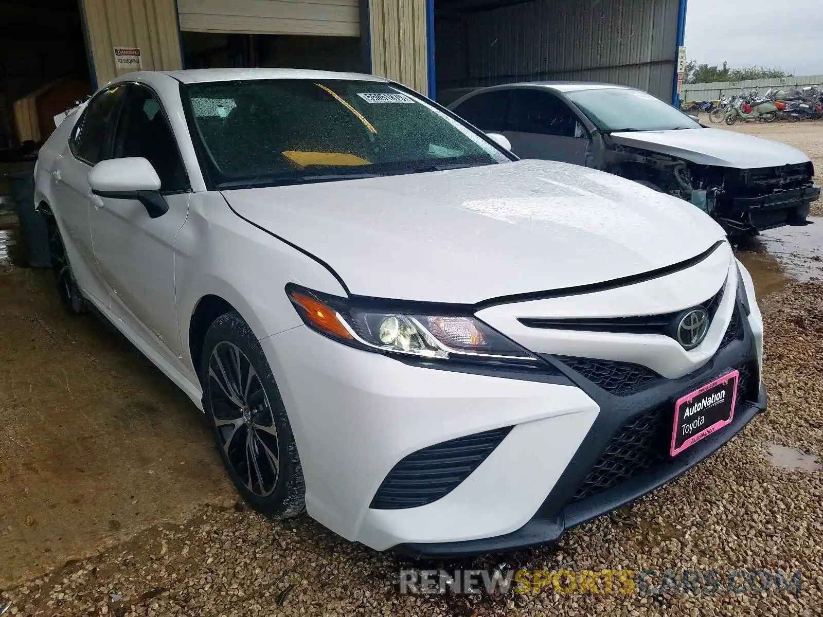 1 Photograph of a damaged car 4T1B11HK6KU849834 TOYOTA CAMRY 2019