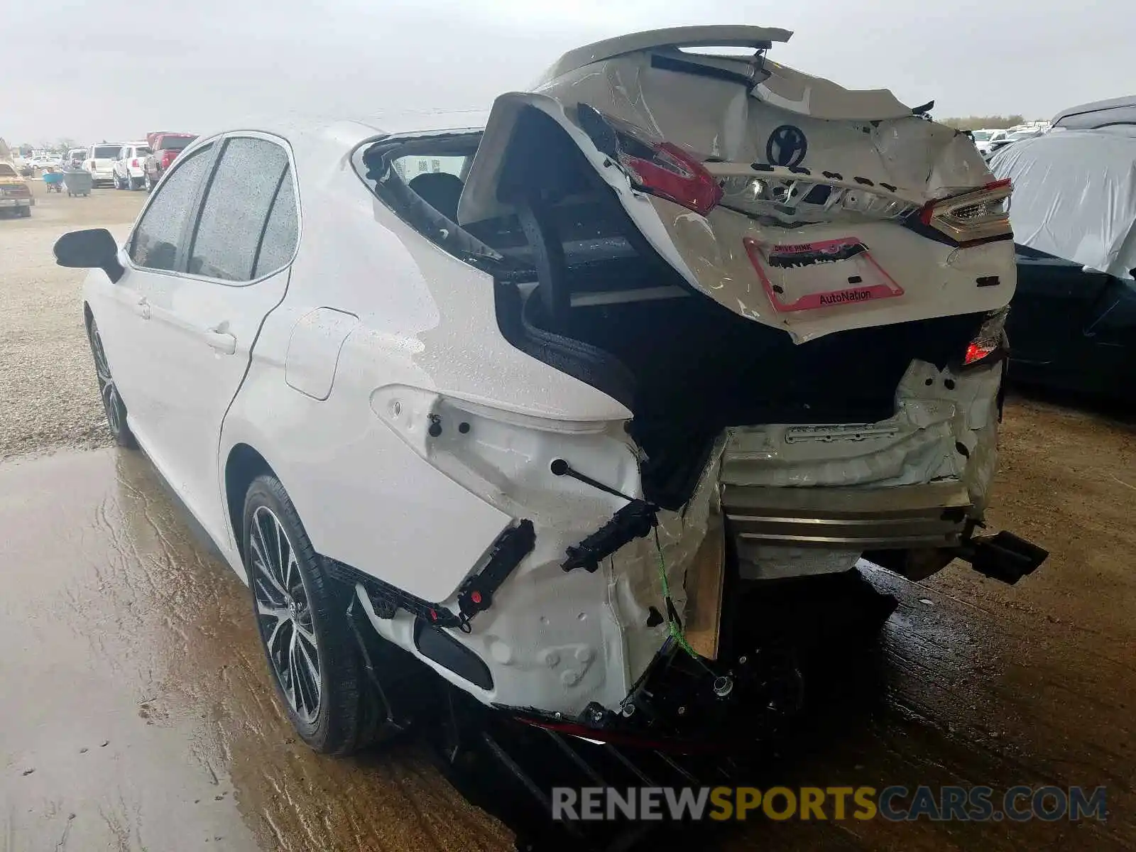 3 Photograph of a damaged car 4T1B11HK6KU849834 TOYOTA CAMRY 2019