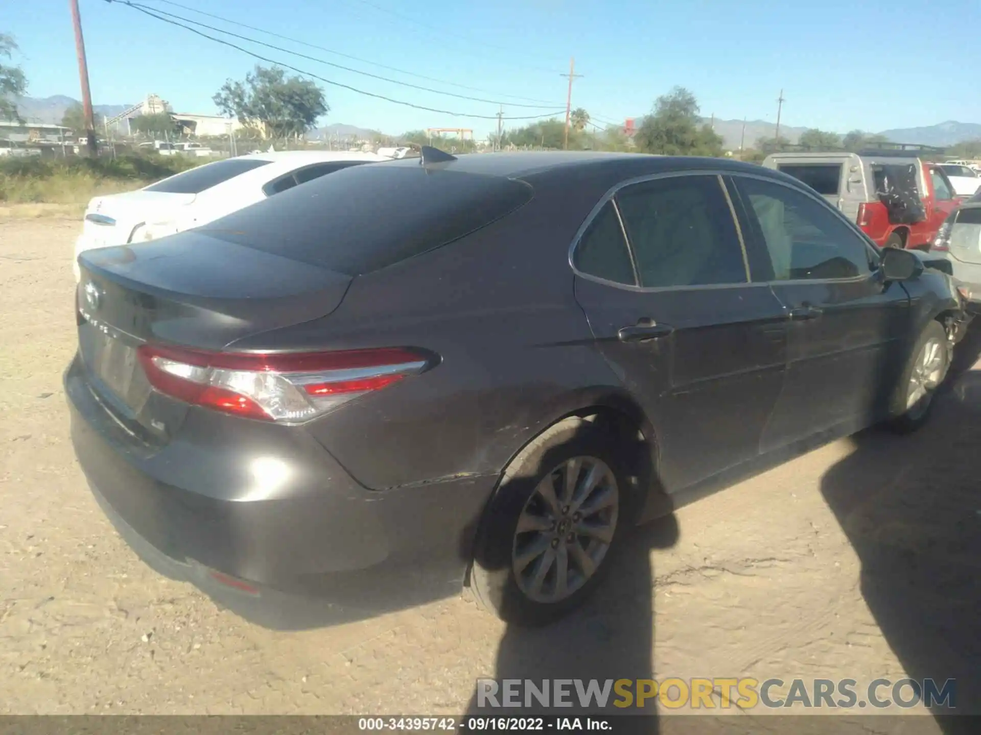 4 Photograph of a damaged car 4T1B11HK6KU850532 TOYOTA CAMRY 2019