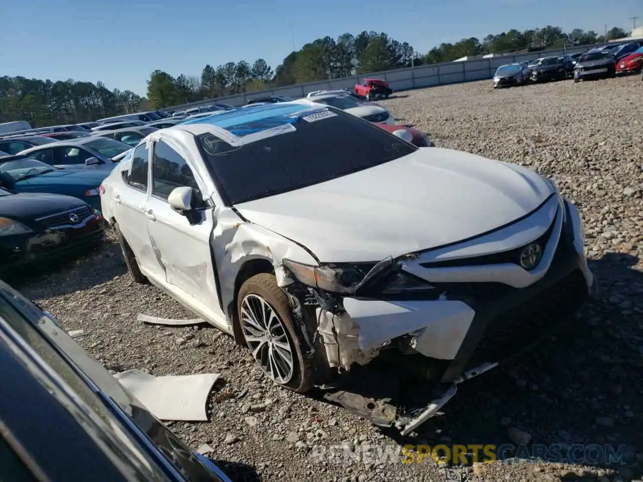 1 Photograph of a damaged car 4T1B11HK6KU850658 TOYOTA CAMRY 2019