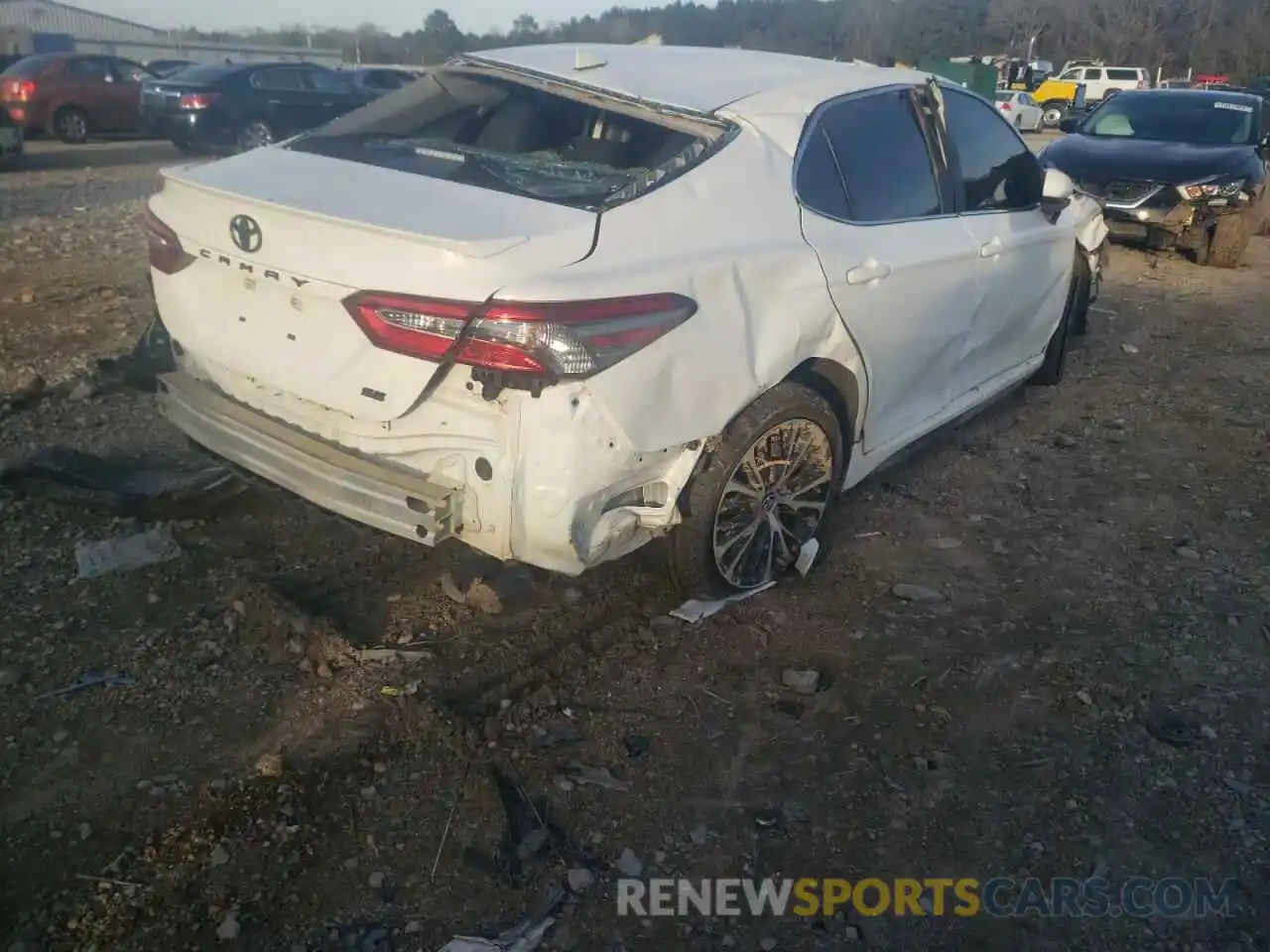 4 Photograph of a damaged car 4T1B11HK6KU850658 TOYOTA CAMRY 2019