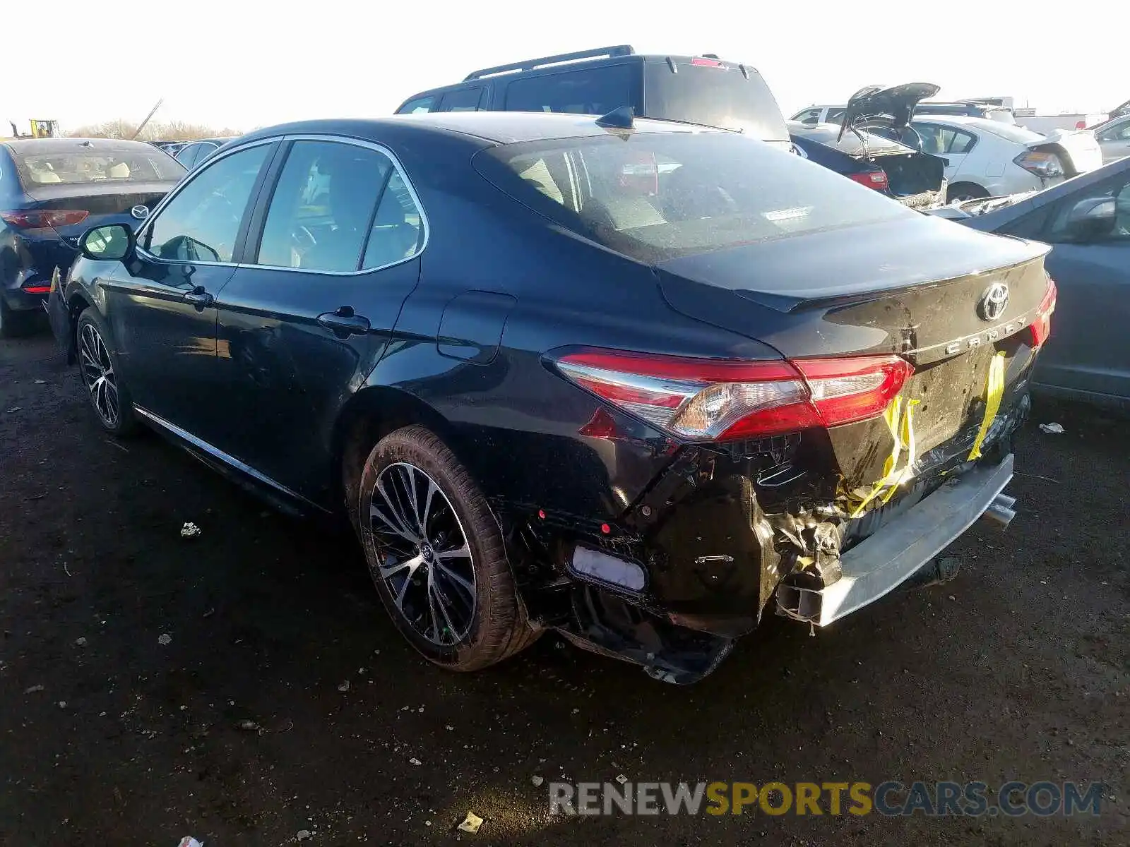 3 Photograph of a damaged car 4T1B11HK6KU850689 TOYOTA CAMRY 2019