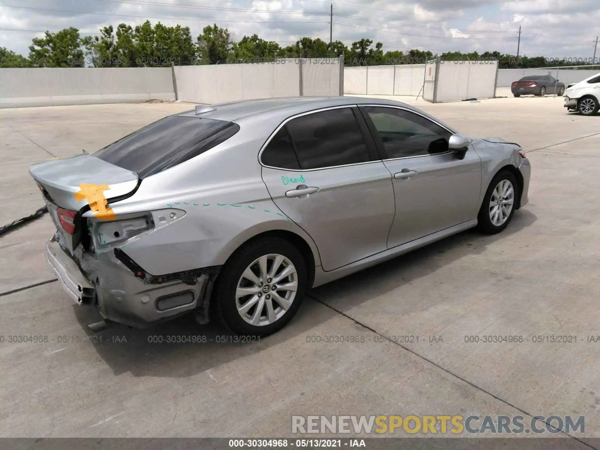 4 Фотография поврежденного автомобиля 4T1B11HK6KU852314 TOYOTA CAMRY 2019