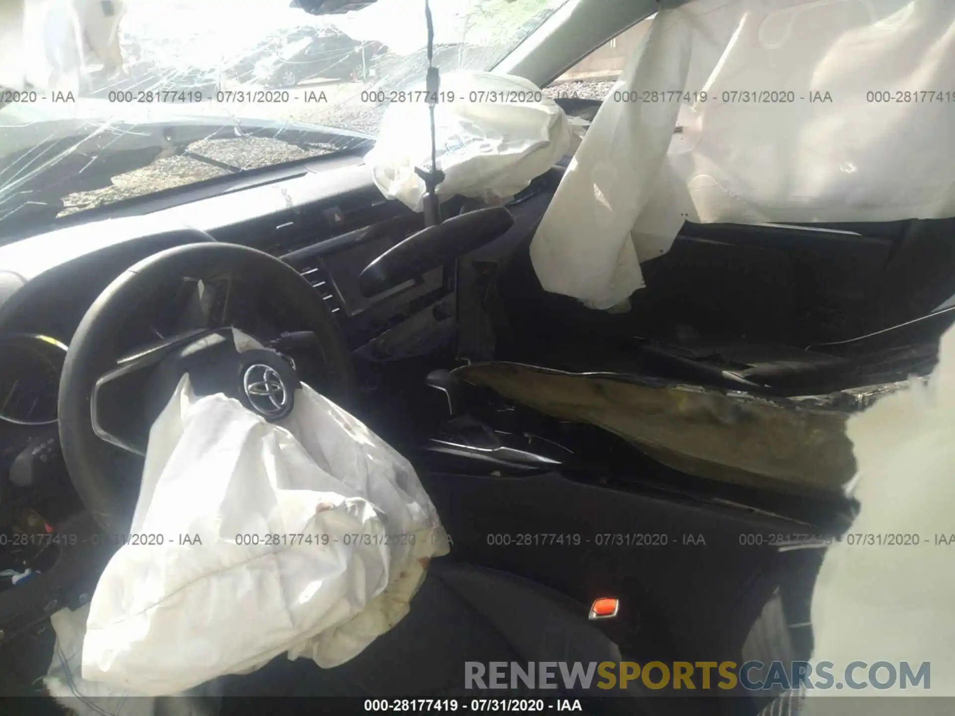 5 Photograph of a damaged car 4T1B11HK6KU854984 TOYOTA CAMRY 2019