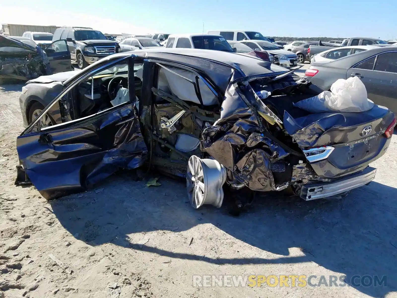 3 Photograph of a damaged car 4T1B11HK6KU855357 TOYOTA CAMRY 2019