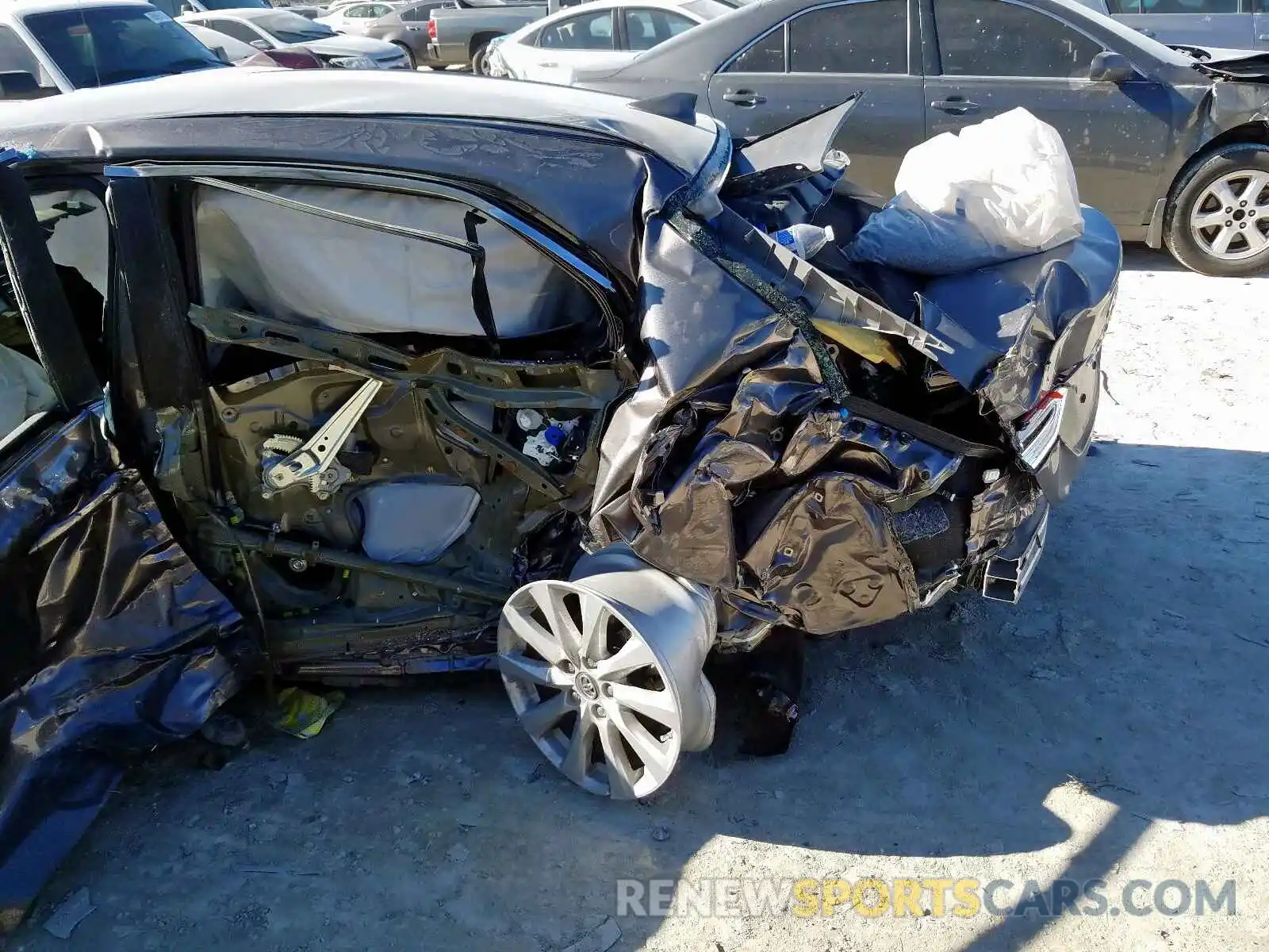 9 Photograph of a damaged car 4T1B11HK6KU855357 TOYOTA CAMRY 2019