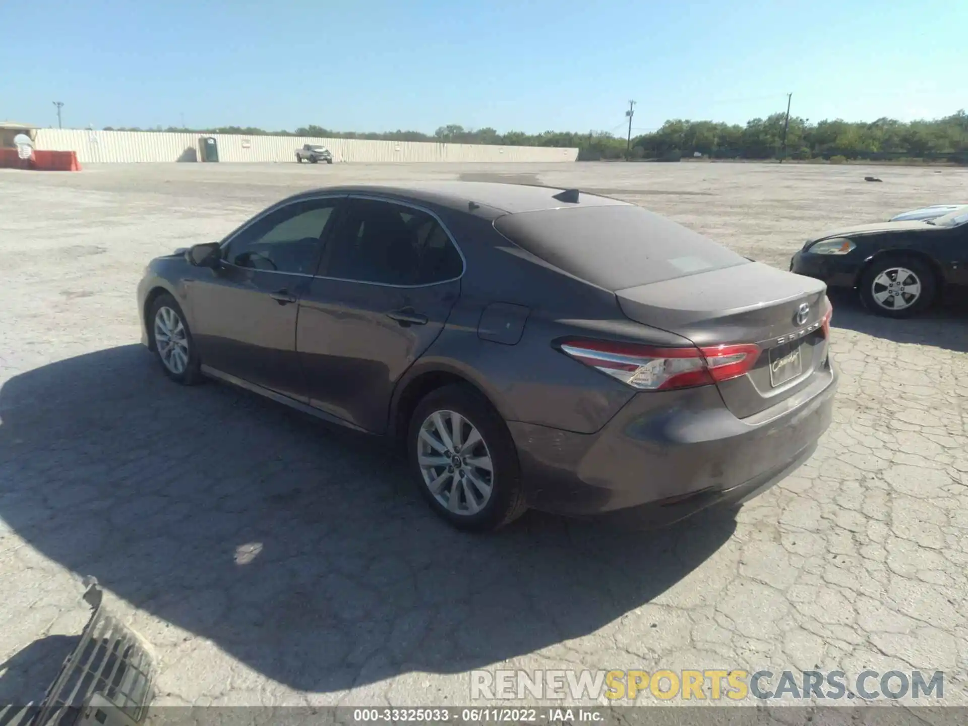 1 Photograph of a damaged car 4T1B11HK6KU855570 TOYOTA CAMRY 2019