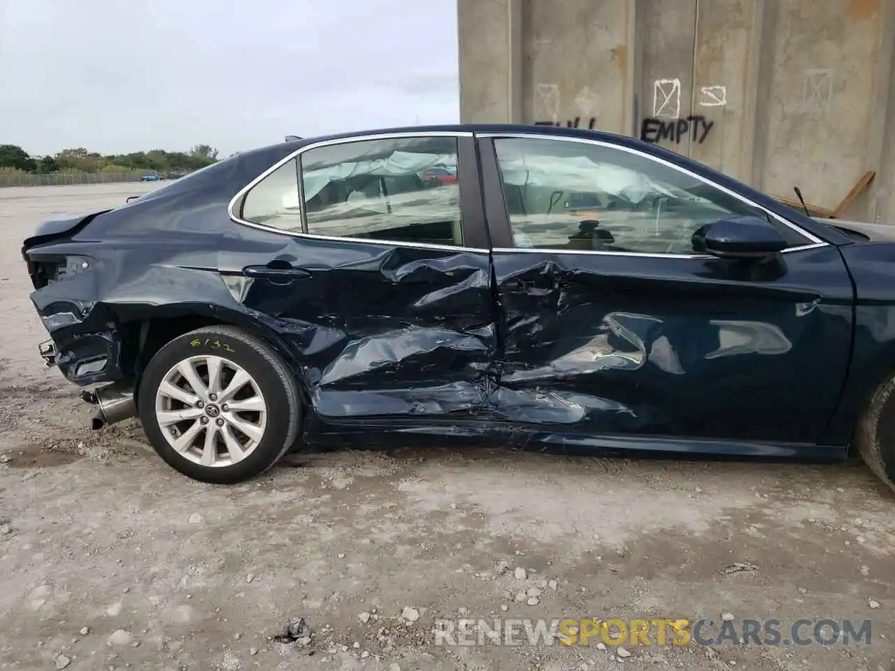 9 Photograph of a damaged car 4T1B11HK6KU856766 TOYOTA CAMRY 2019