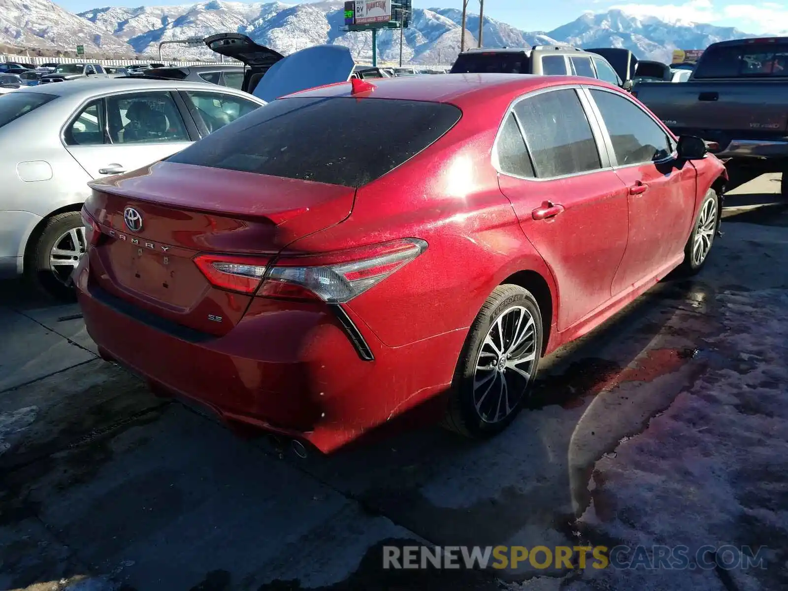 4 Photograph of a damaged car 4T1B11HK7KU162569 TOYOTA CAMRY 2019