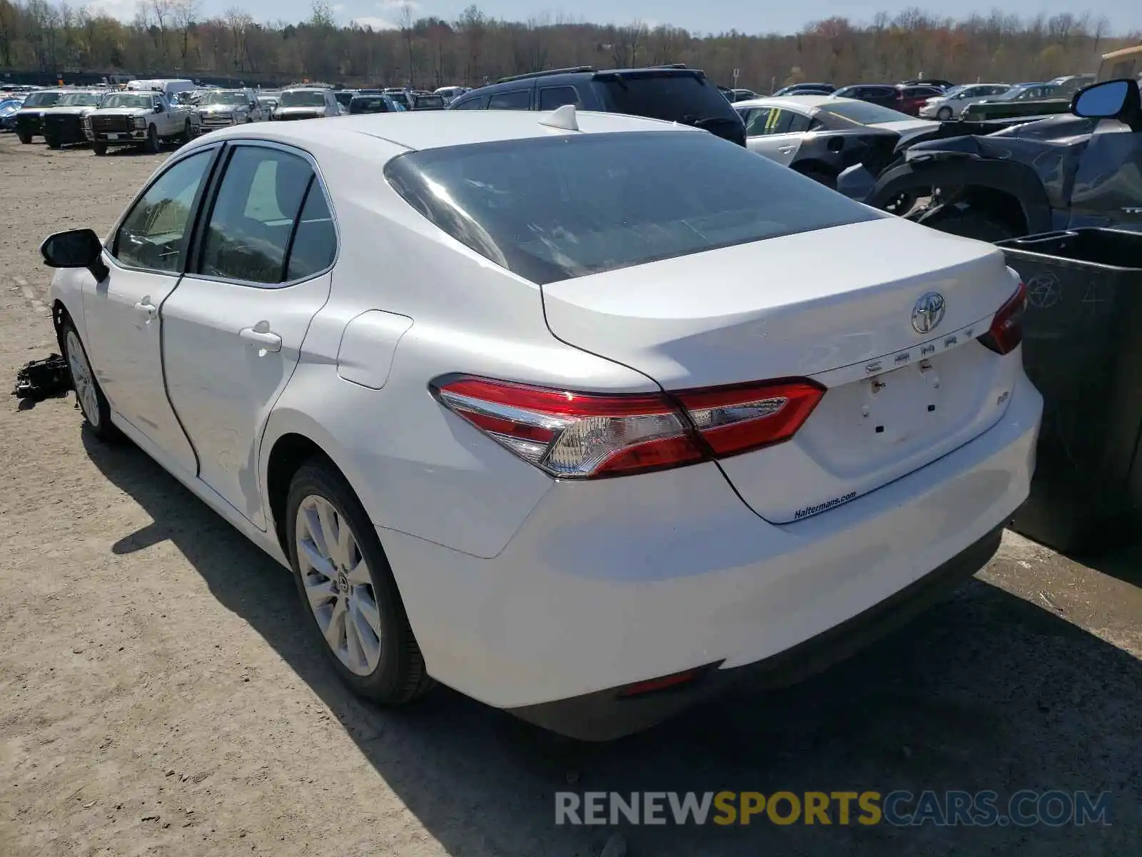 3 Photograph of a damaged car 4T1B11HK7KU162751 TOYOTA CAMRY 2019