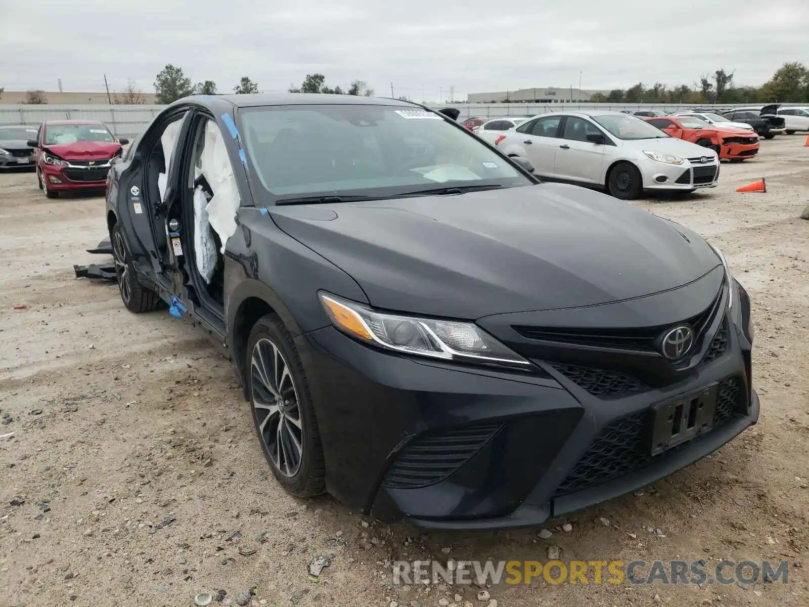 1 Photograph of a damaged car 4T1B11HK7KU163155 TOYOTA CAMRY 2019