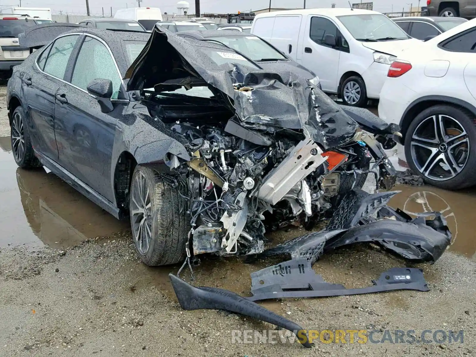 1 Photograph of a damaged car 4T1B11HK7KU164354 TOYOTA CAMRY 2019