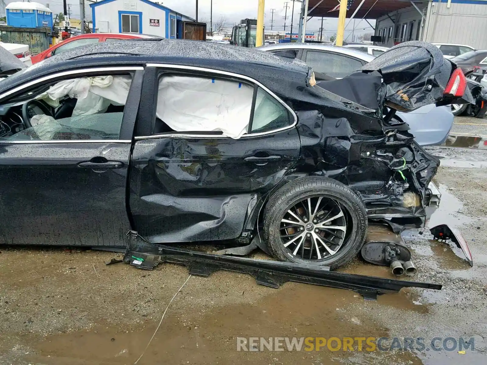9 Photograph of a damaged car 4T1B11HK7KU164354 TOYOTA CAMRY 2019