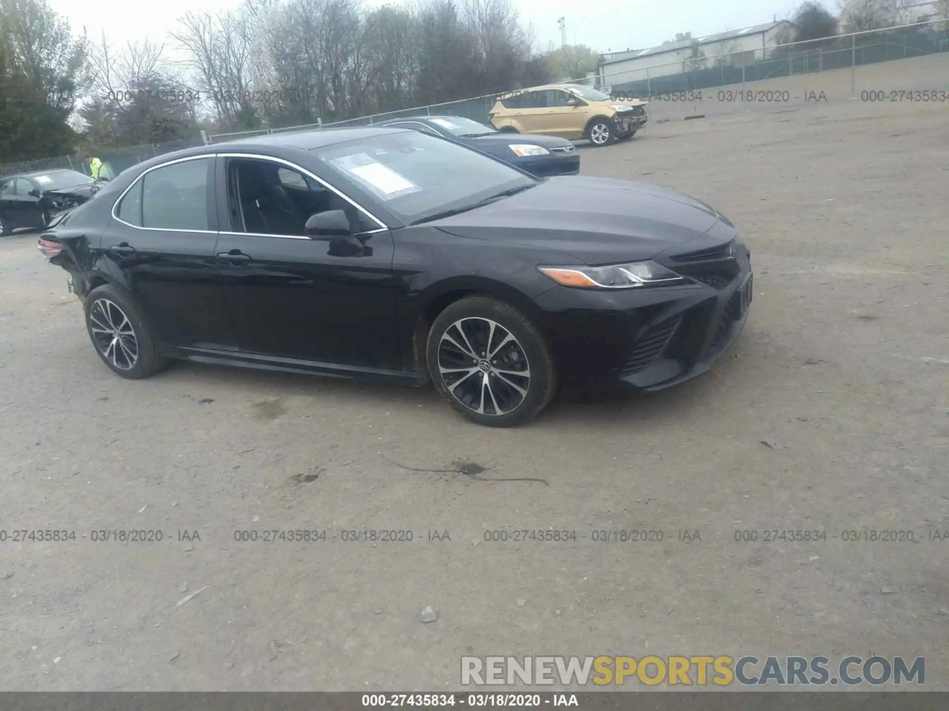 1 Photograph of a damaged car 4T1B11HK7KU165245 TOYOTA CAMRY 2019