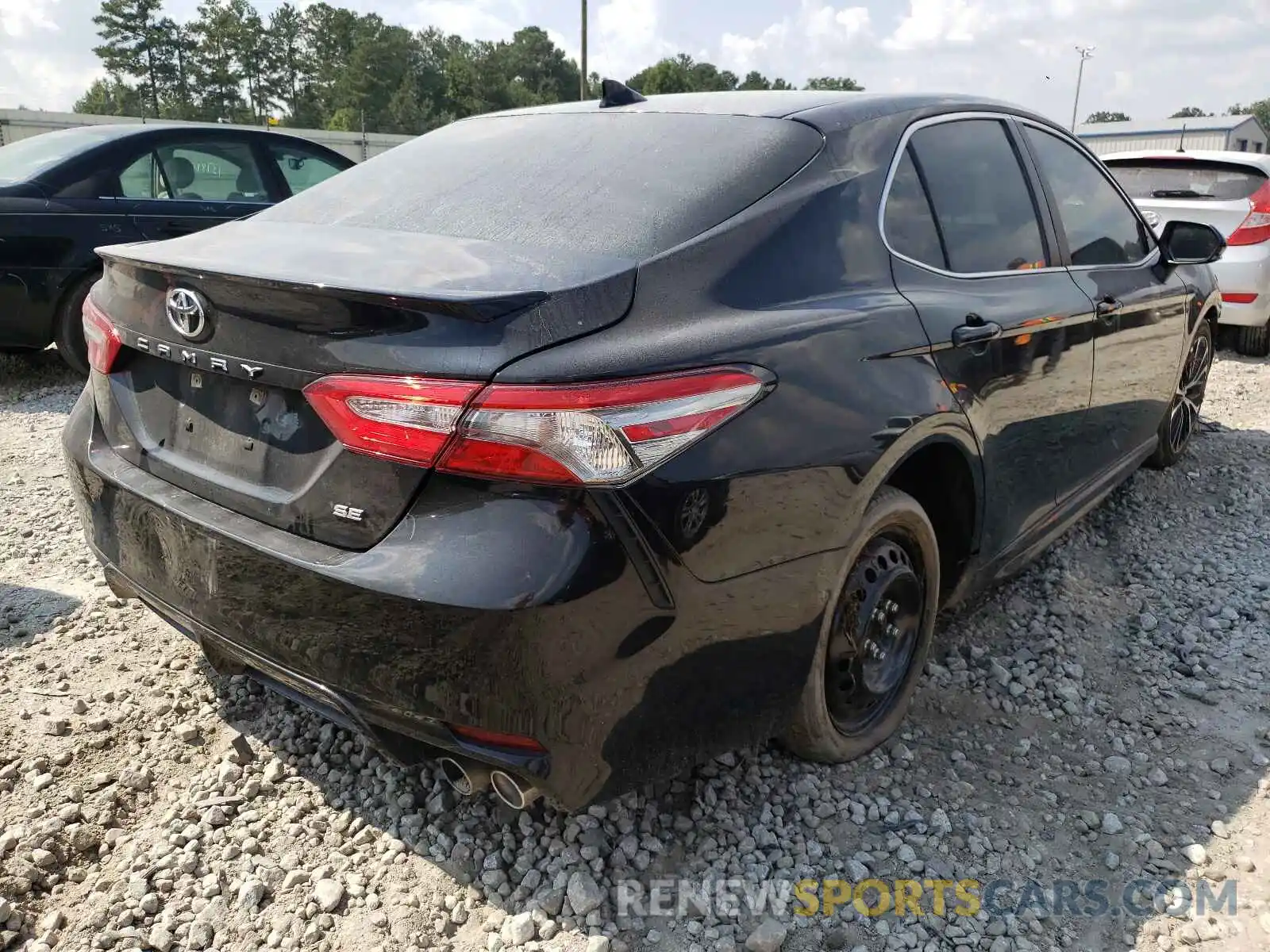 4 Photograph of a damaged car 4T1B11HK7KU165763 TOYOTA CAMRY 2019