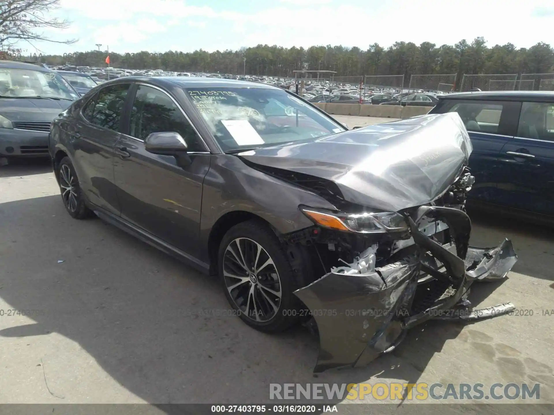 1 Photograph of a damaged car 4T1B11HK7KU169067 TOYOTA CAMRY 2019