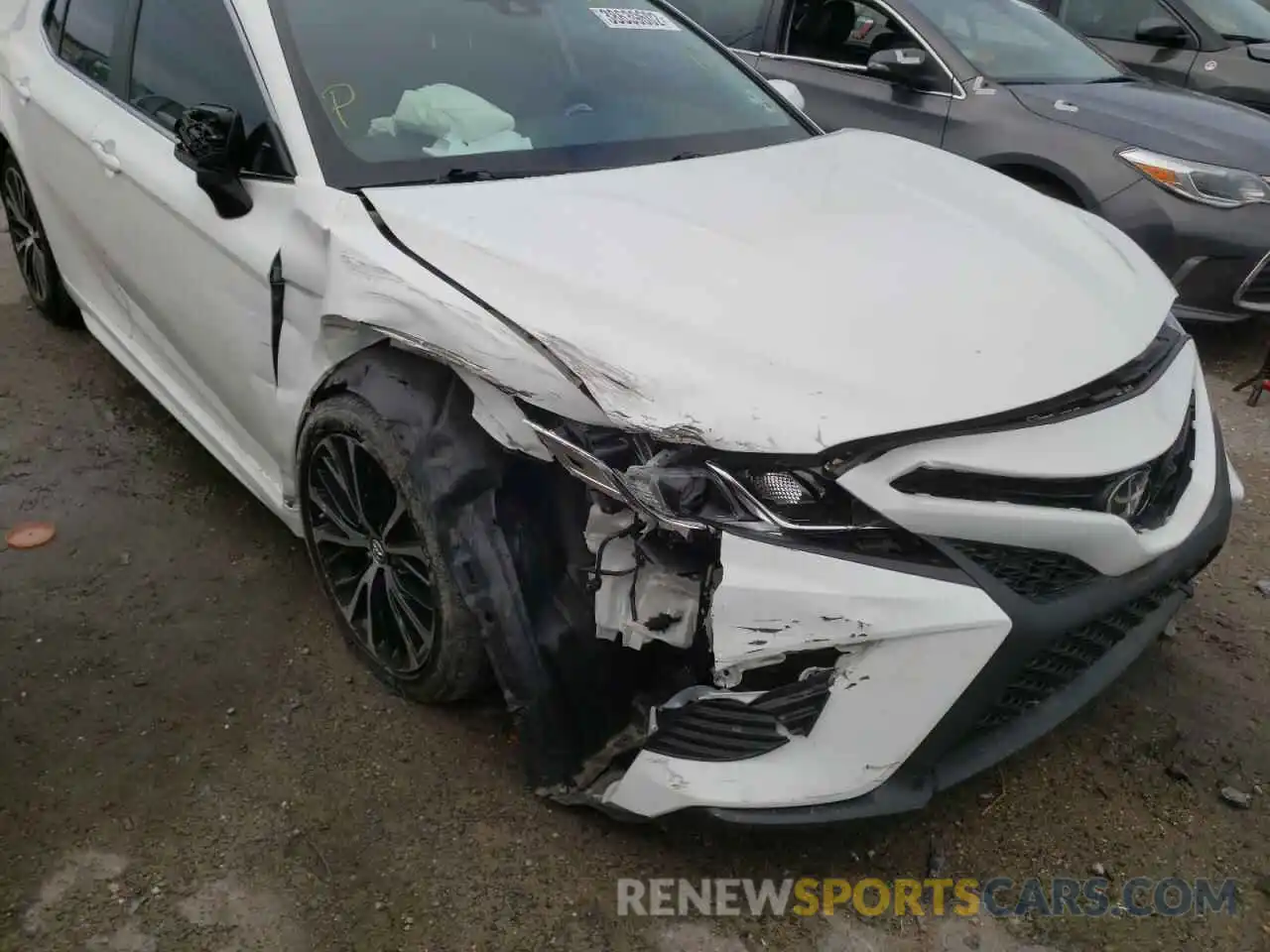 9 Photograph of a damaged car 4T1B11HK7KU169781 TOYOTA CAMRY 2019