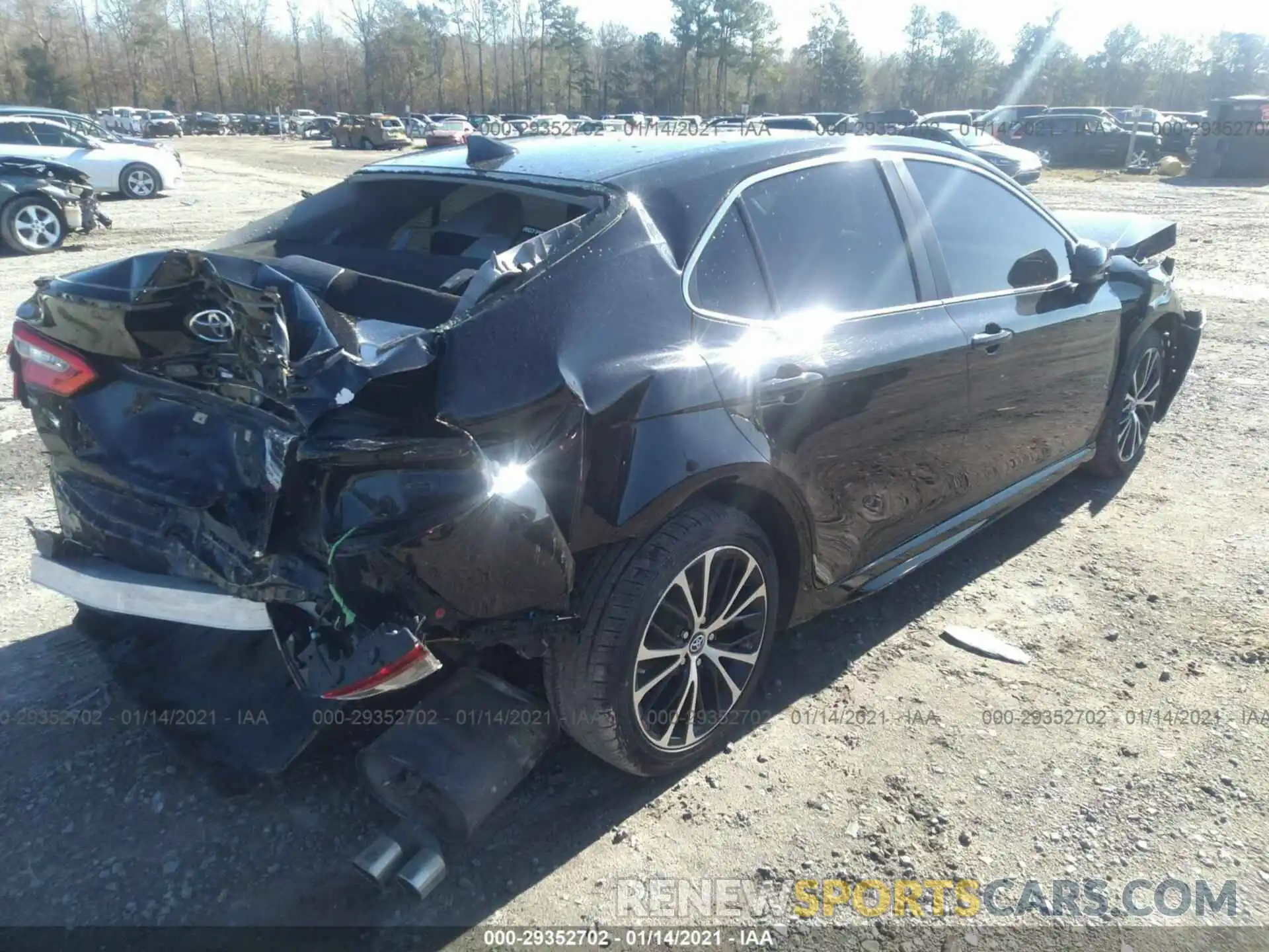 4 Photograph of a damaged car 4T1B11HK7KU169814 TOYOTA CAMRY 2019