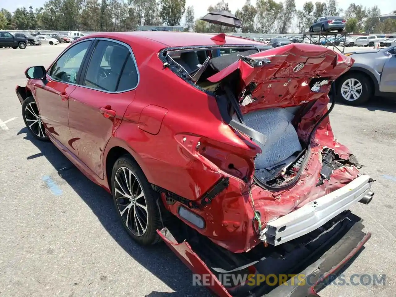 3 Photograph of a damaged car 4T1B11HK7KU170638 TOYOTA CAMRY 2019