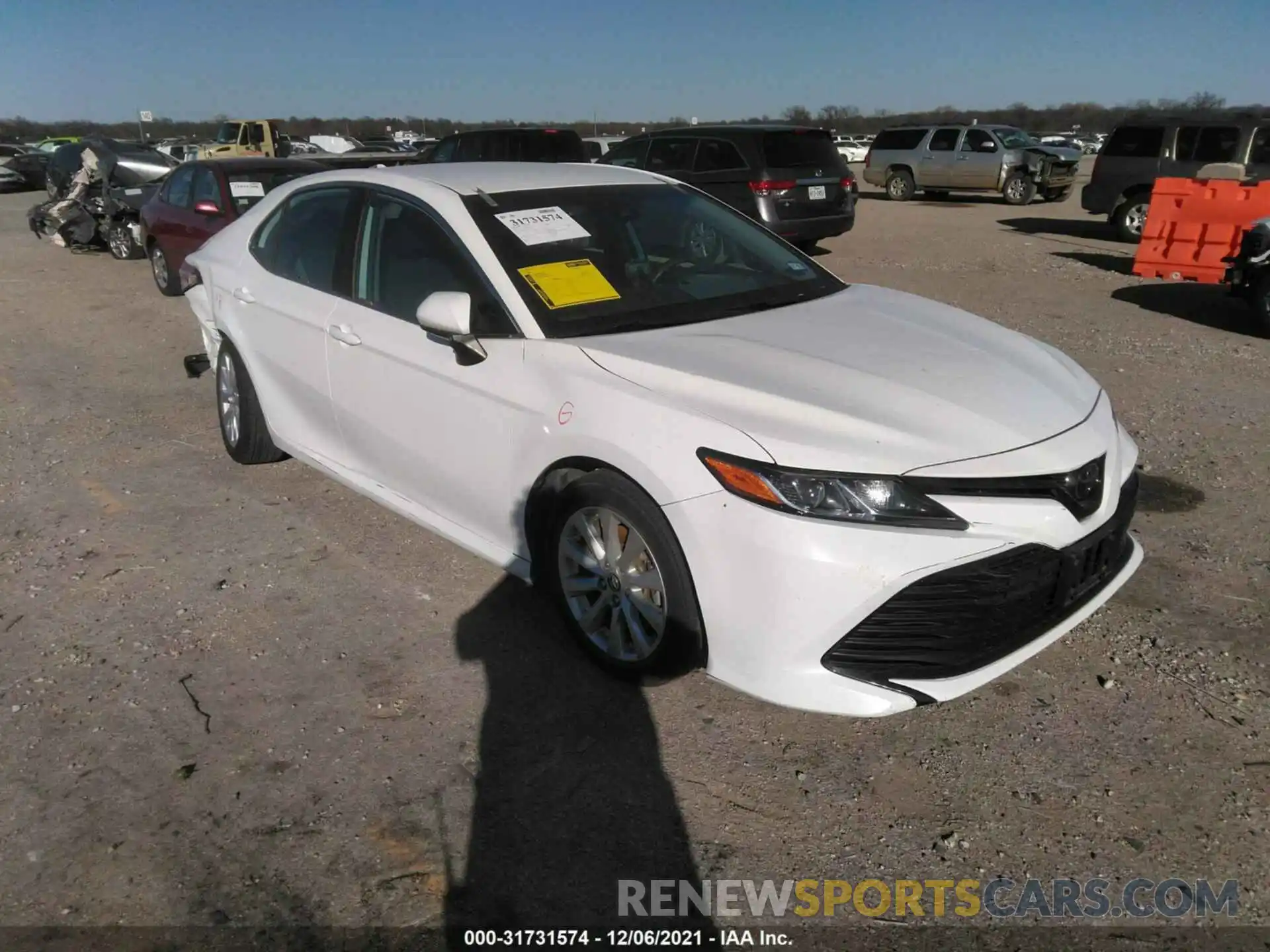 1 Photograph of a damaged car 4T1B11HK7KU170820 TOYOTA CAMRY 2019