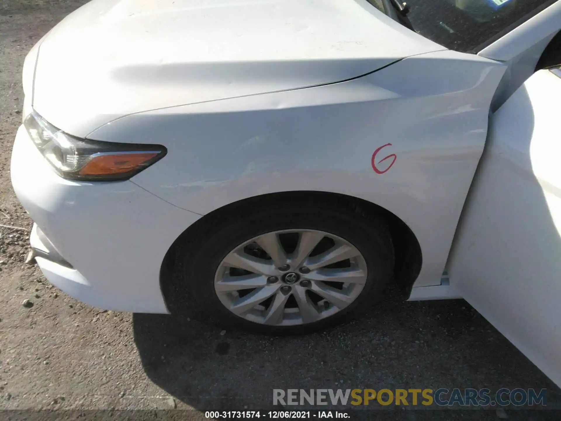 12 Photograph of a damaged car 4T1B11HK7KU170820 TOYOTA CAMRY 2019