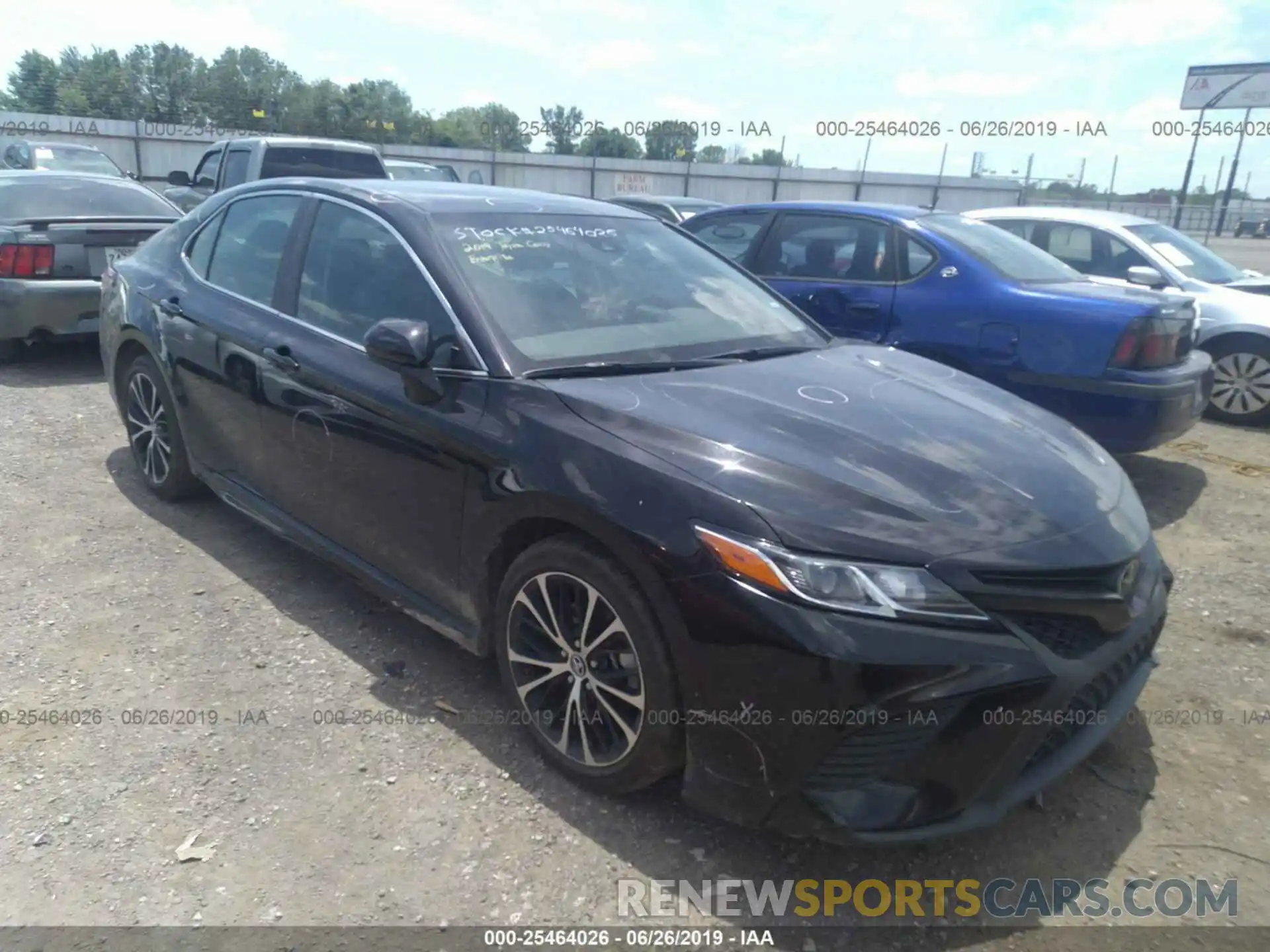 1 Photograph of a damaged car 4T1B11HK7KU171966 TOYOTA CAMRY 2019