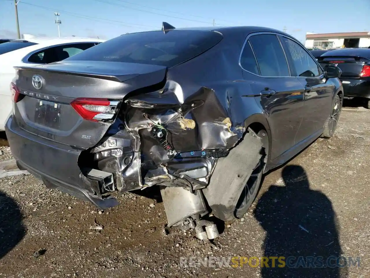 4 Photograph of a damaged car 4T1B11HK7KU172308 TOYOTA CAMRY 2019