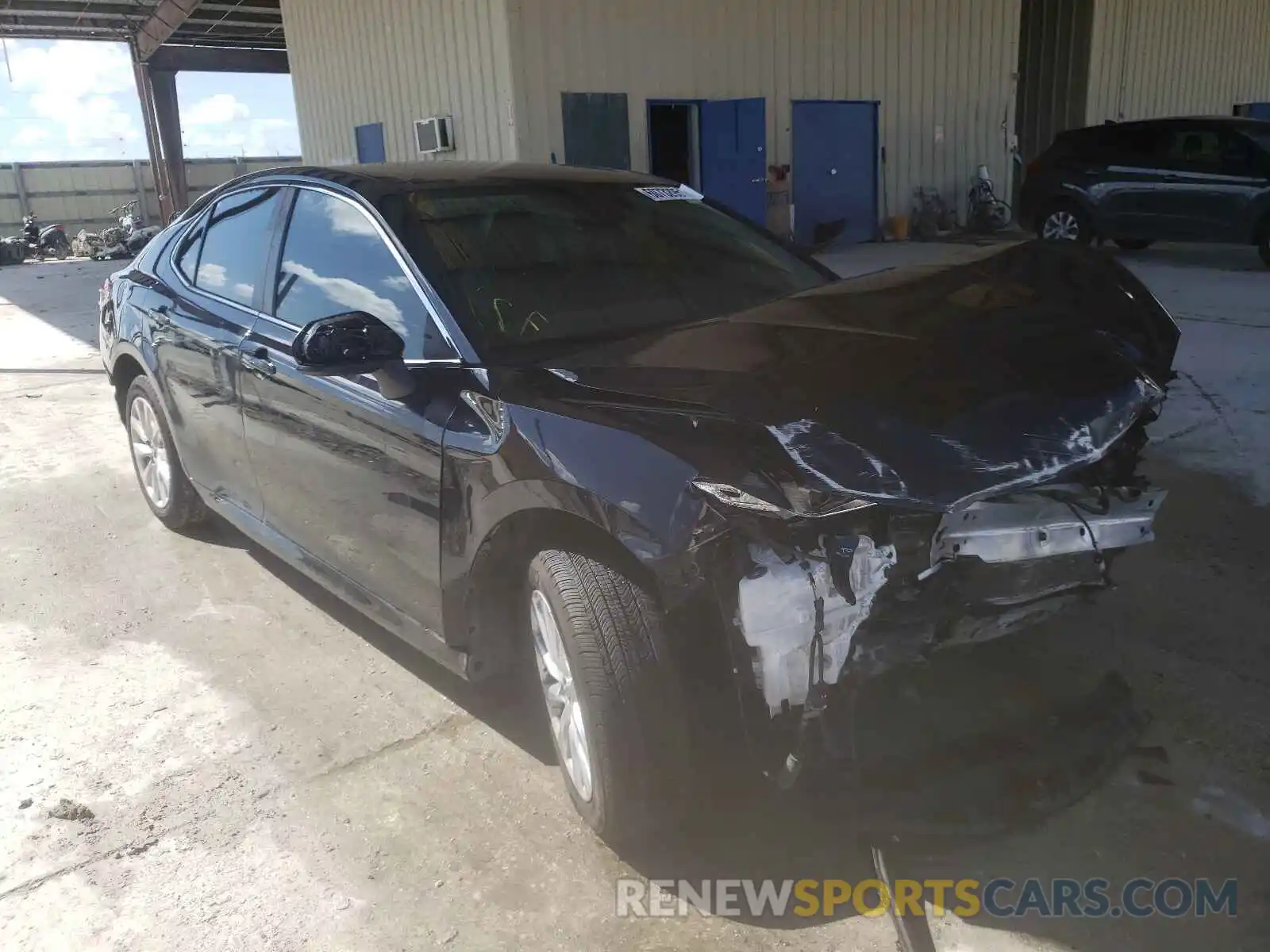 1 Photograph of a damaged car 4T1B11HK7KU174284 TOYOTA CAMRY 2019