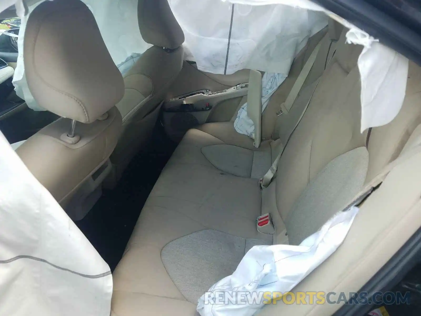 6 Photograph of a damaged car 4T1B11HK7KU174351 TOYOTA CAMRY 2019