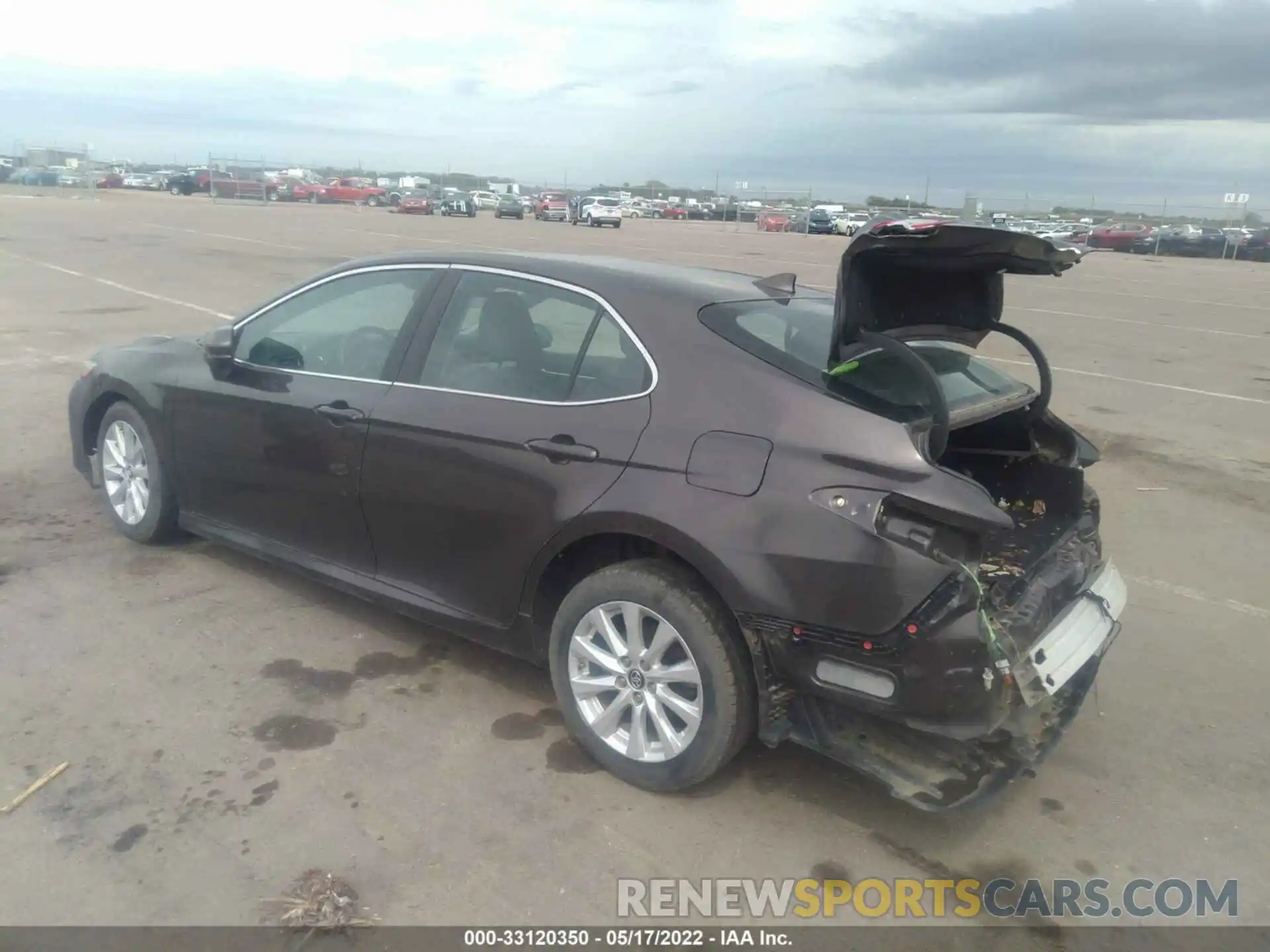 3 Photograph of a damaged car 4T1B11HK7KU175497 TOYOTA CAMRY 2019