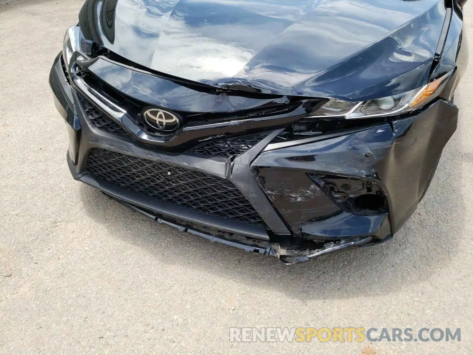 9 Photograph of a damaged car 4T1B11HK7KU177718 TOYOTA CAMRY 2019