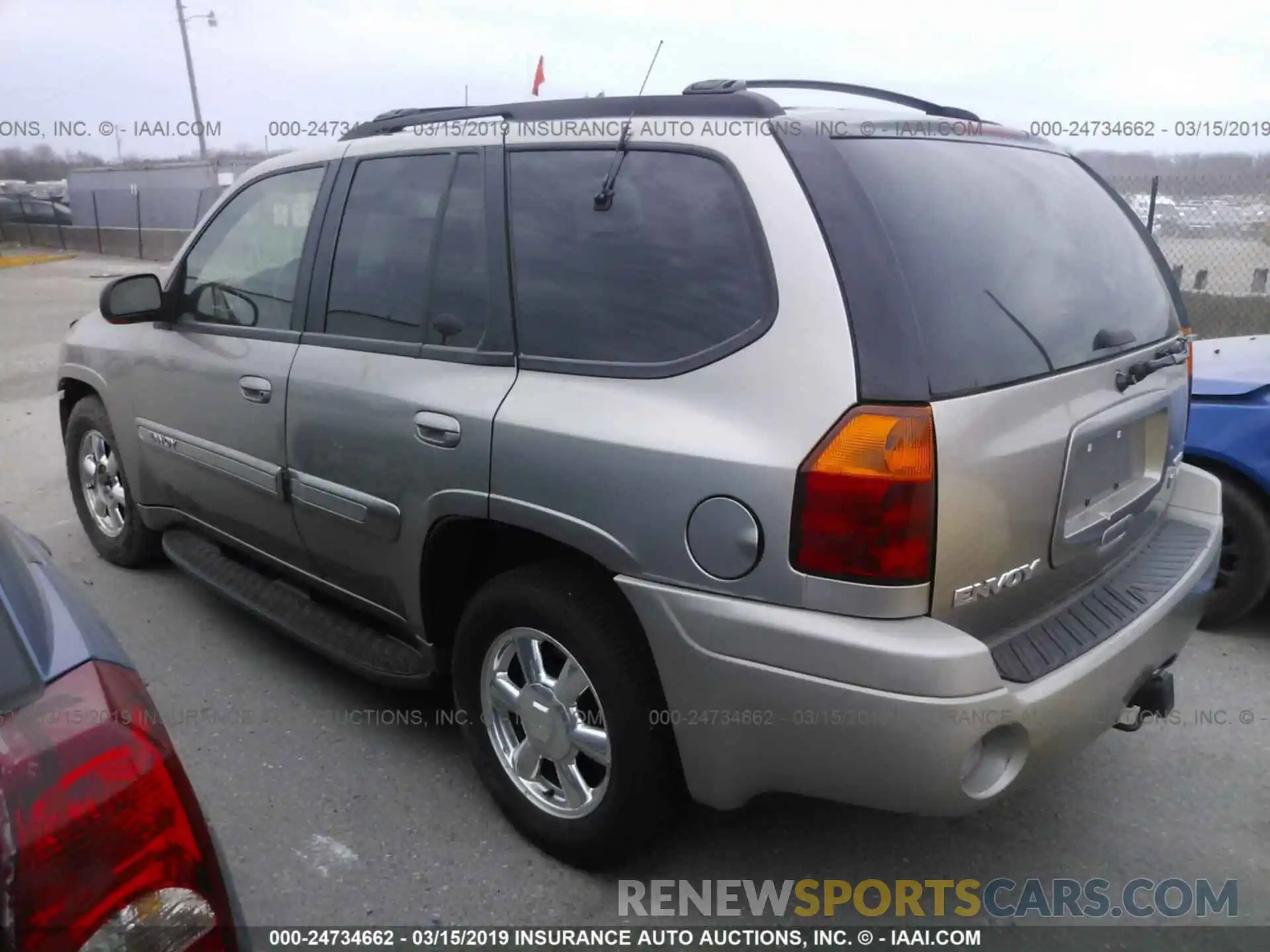 3 Photograph of a damaged car 4T1B11HK7KU181834 TOYOTA CAMRY 2019