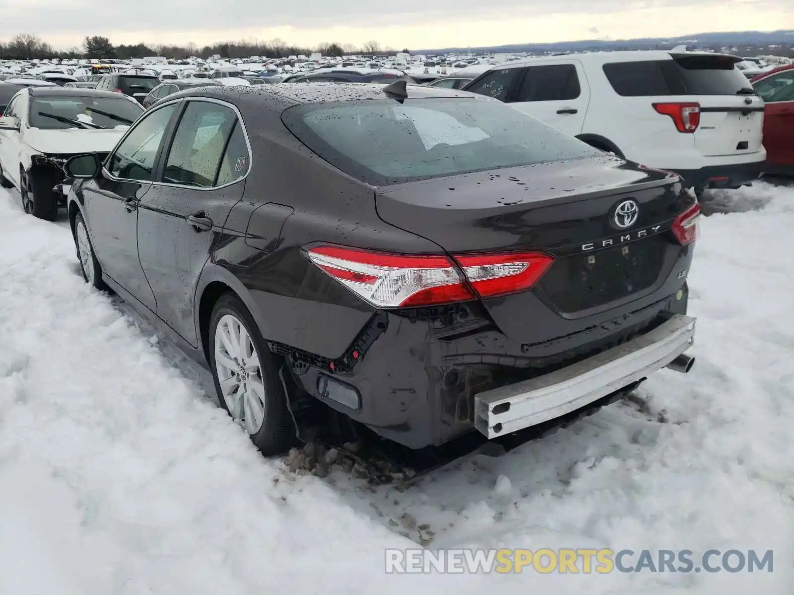 3 Photograph of a damaged car 4T1B11HK7KU182594 TOYOTA CAMRY 2019