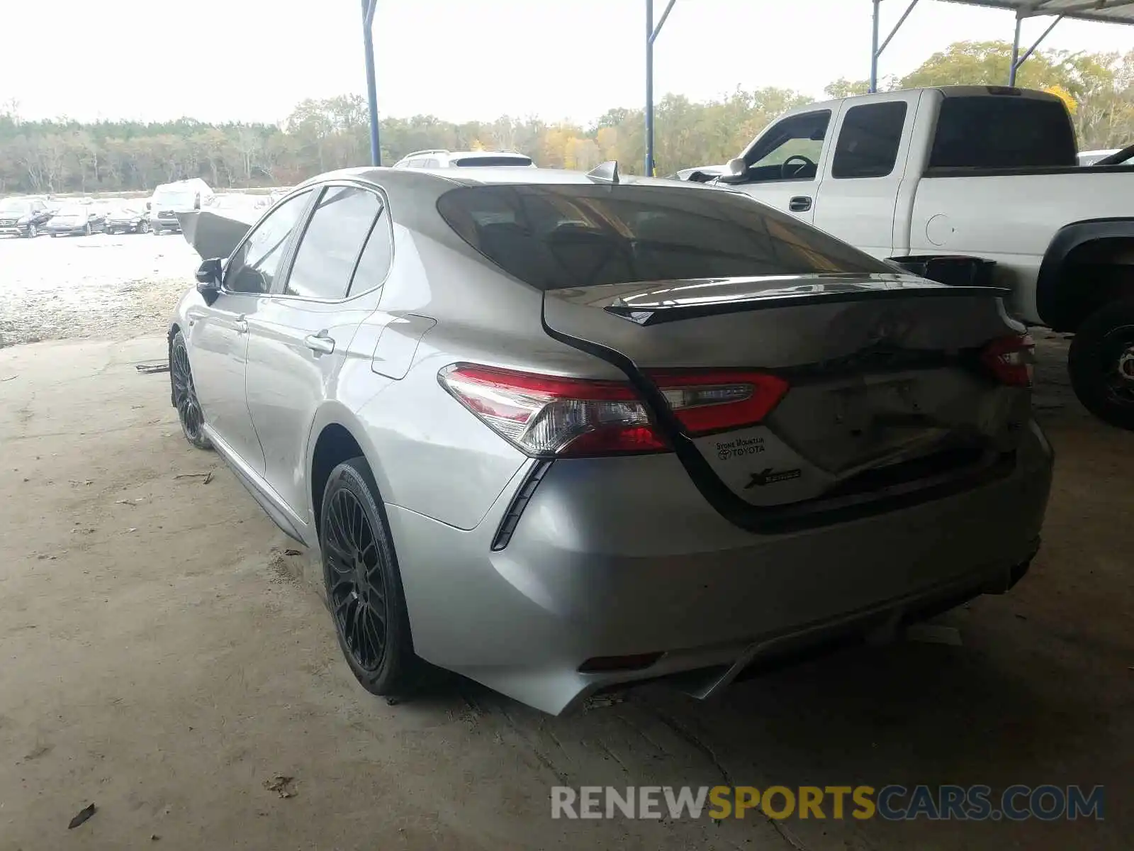 3 Photograph of a damaged car 4T1B11HK7KU183146 TOYOTA CAMRY 2019