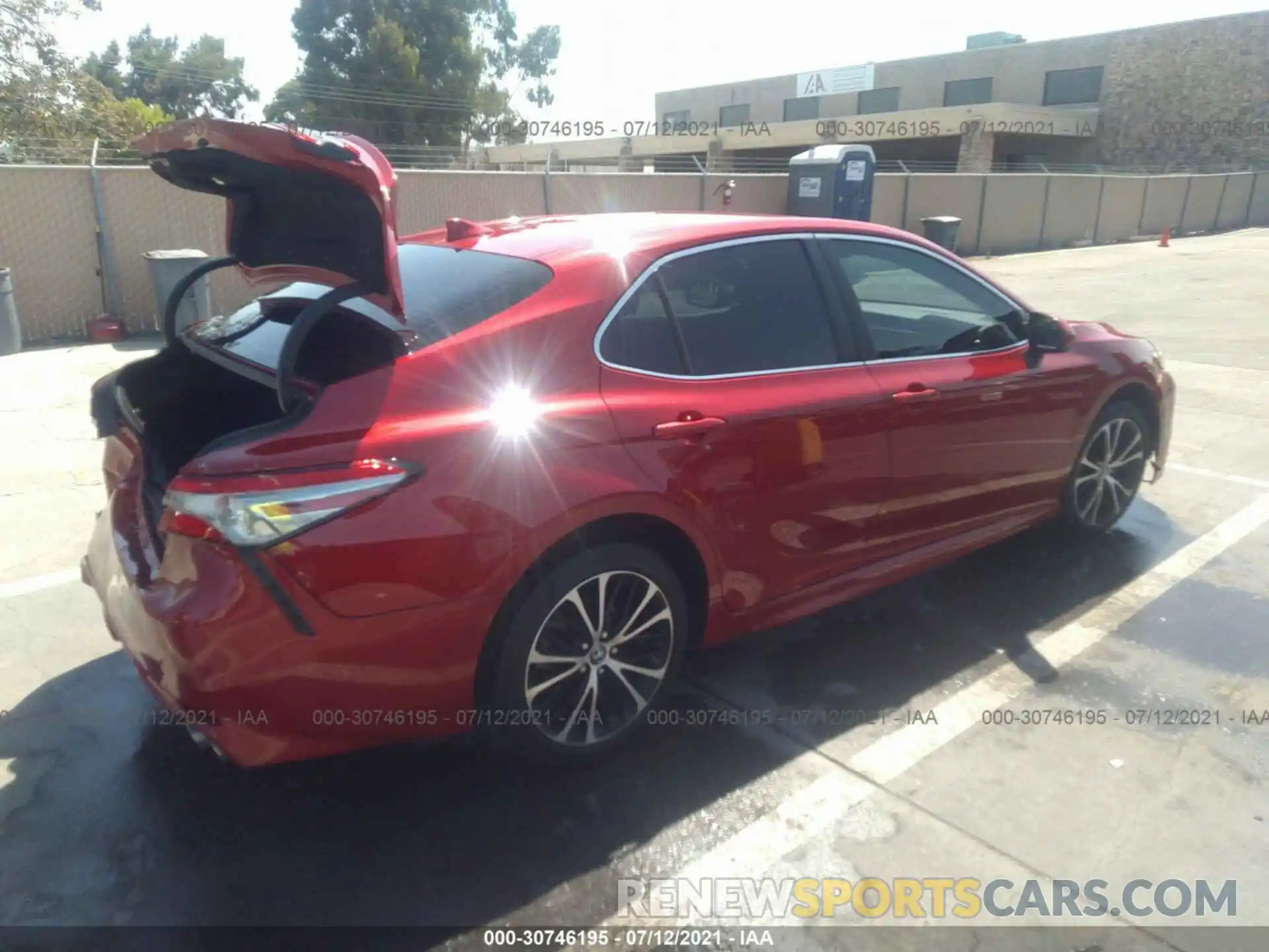 4 Photograph of a damaged car 4T1B11HK7KU183955 TOYOTA CAMRY 2019