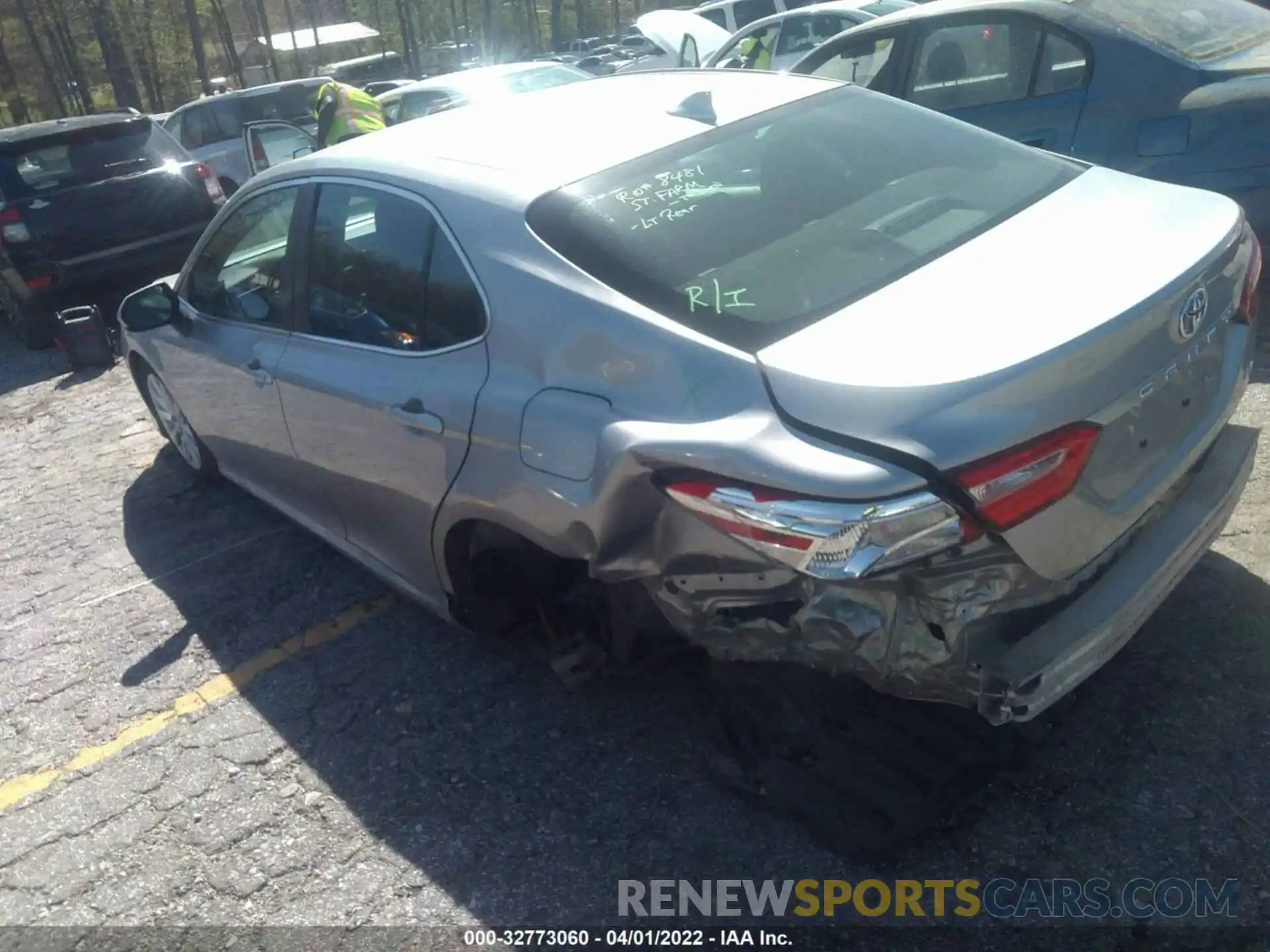 3 Photograph of a damaged car 4T1B11HK7KU185530 TOYOTA CAMRY 2019