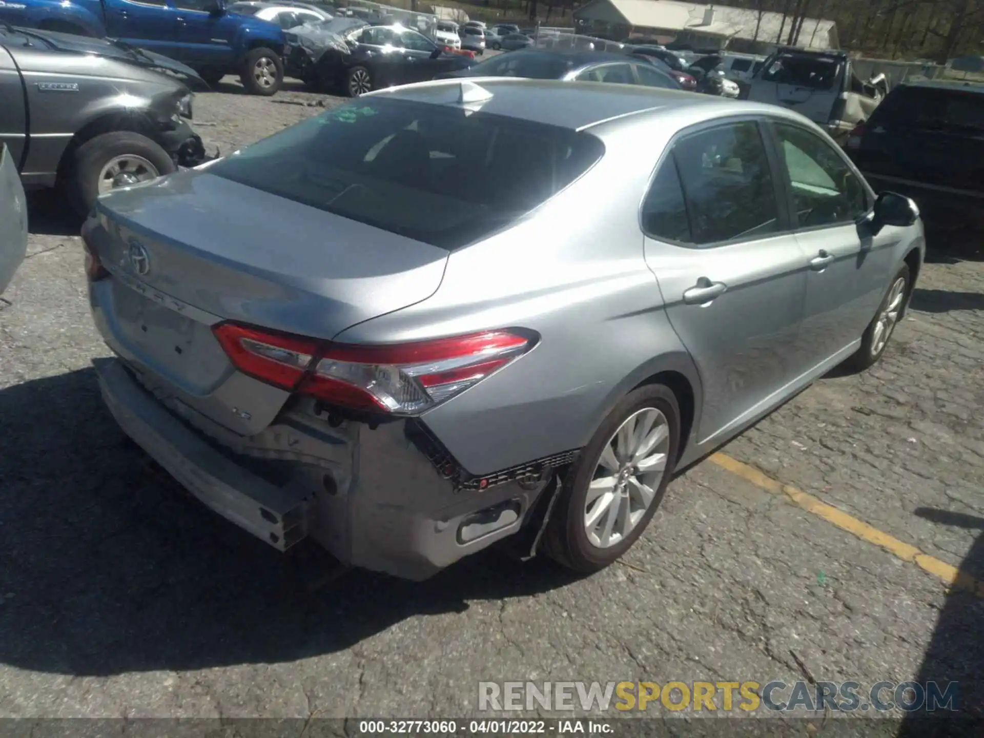 4 Photograph of a damaged car 4T1B11HK7KU185530 TOYOTA CAMRY 2019