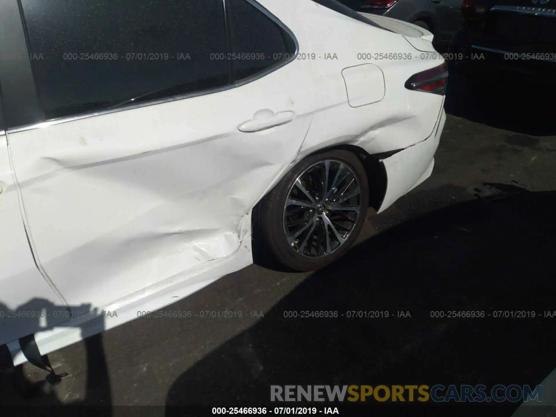 6 Photograph of a damaged car 4T1B11HK7KU190288 TOYOTA CAMRY 2019