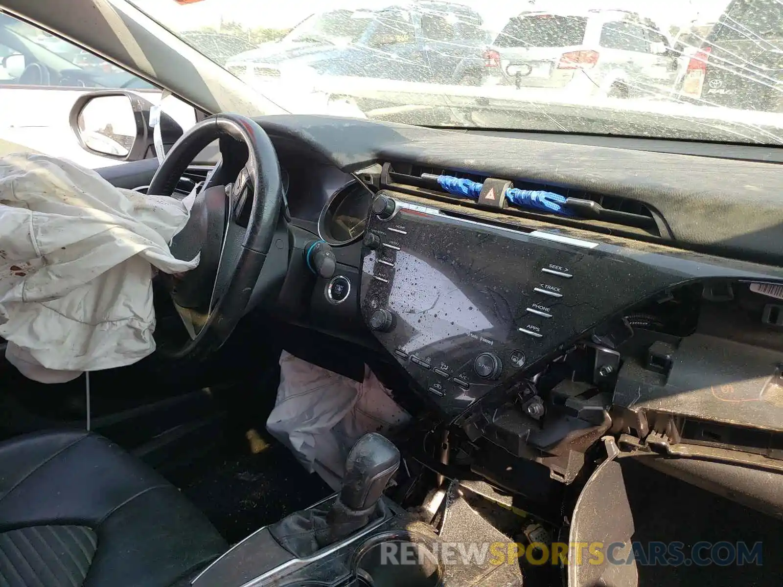 9 Photograph of a damaged car 4T1B11HK7KU191540 TOYOTA CAMRY 2019