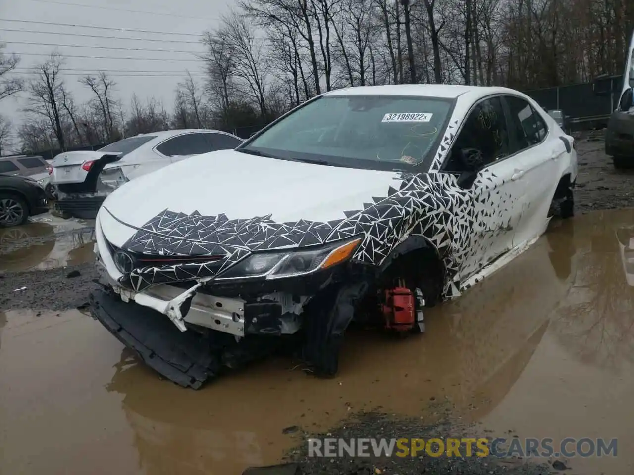 2 Photograph of a damaged car 4T1B11HK7KU192008 TOYOTA CAMRY 2019