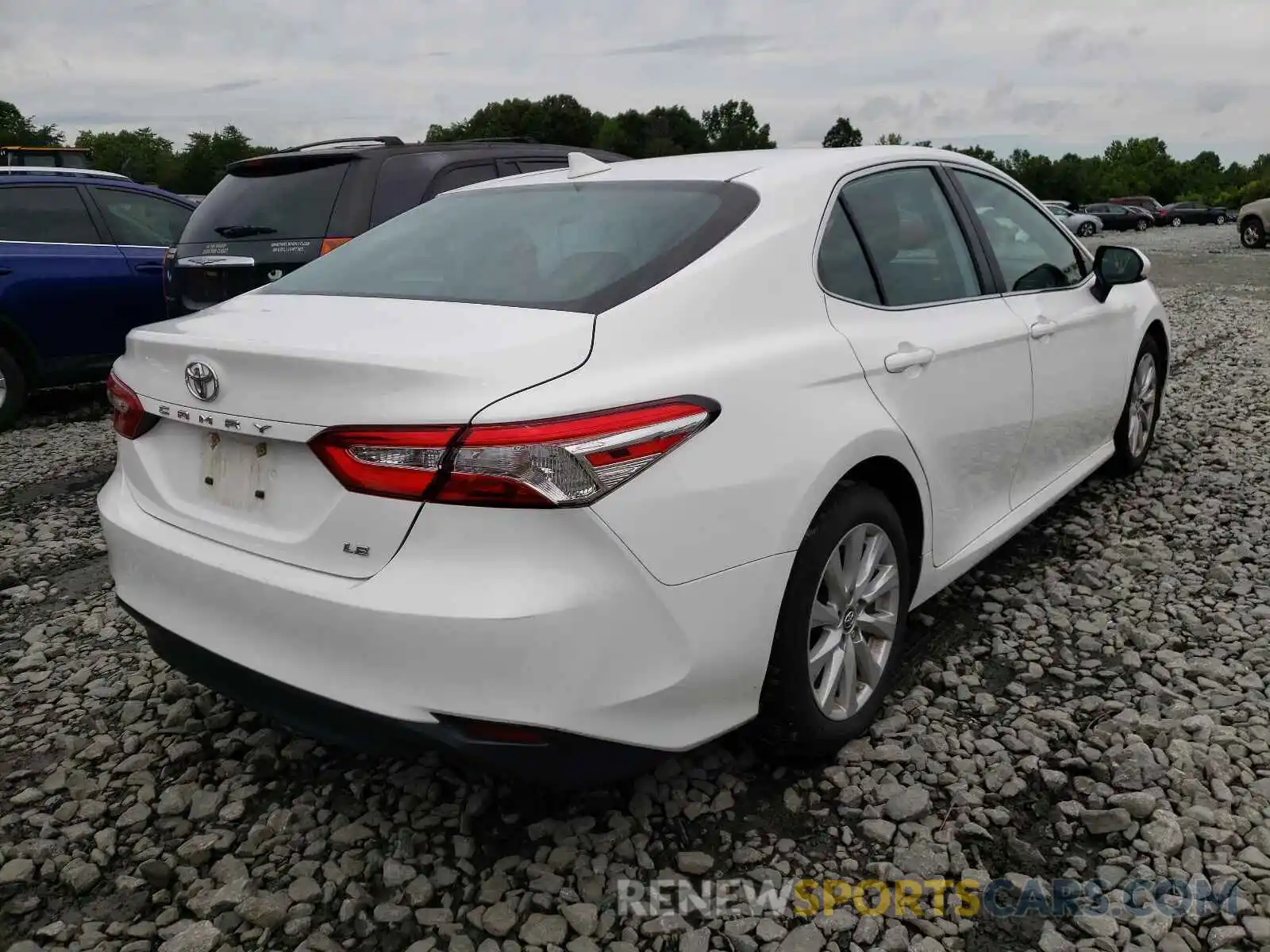 4 Photograph of a damaged car 4T1B11HK7KU193028 TOYOTA CAMRY 2019