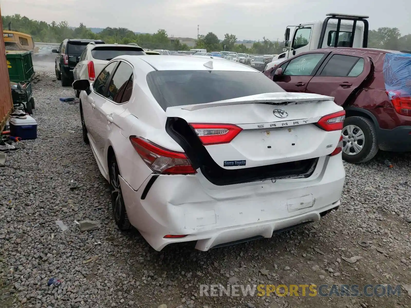 3 Photograph of a damaged car 4T1B11HK7KU193515 TOYOTA CAMRY 2019