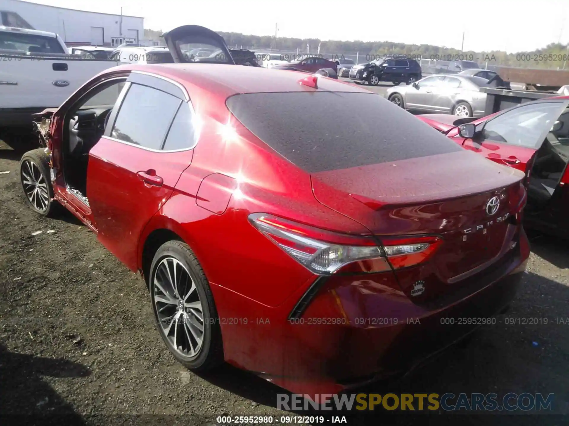 3 Photograph of a damaged car 4T1B11HK7KU194289 TOYOTA CAMRY 2019