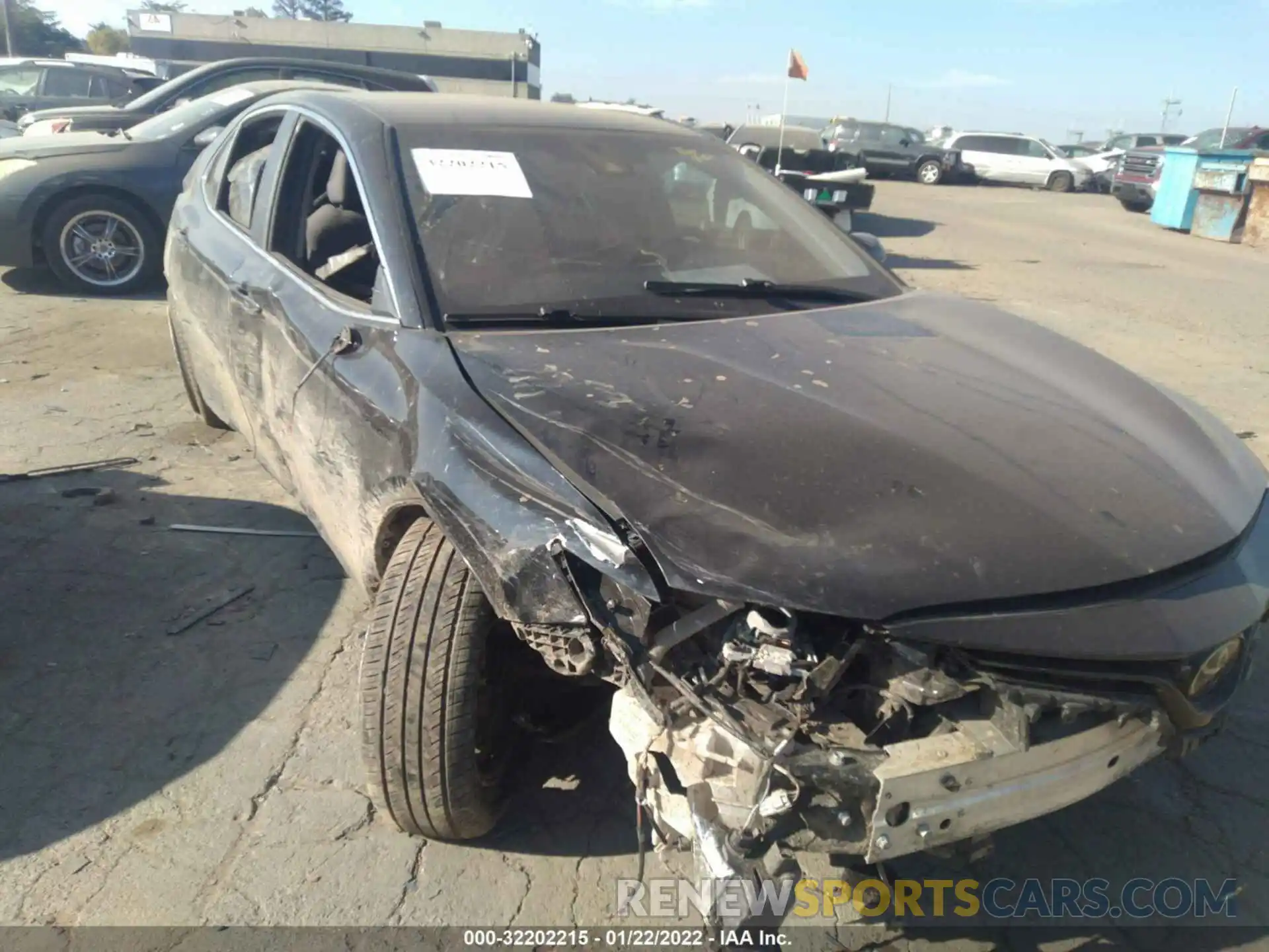 1 Photograph of a damaged car 4T1B11HK7KU195748 TOYOTA CAMRY 2019