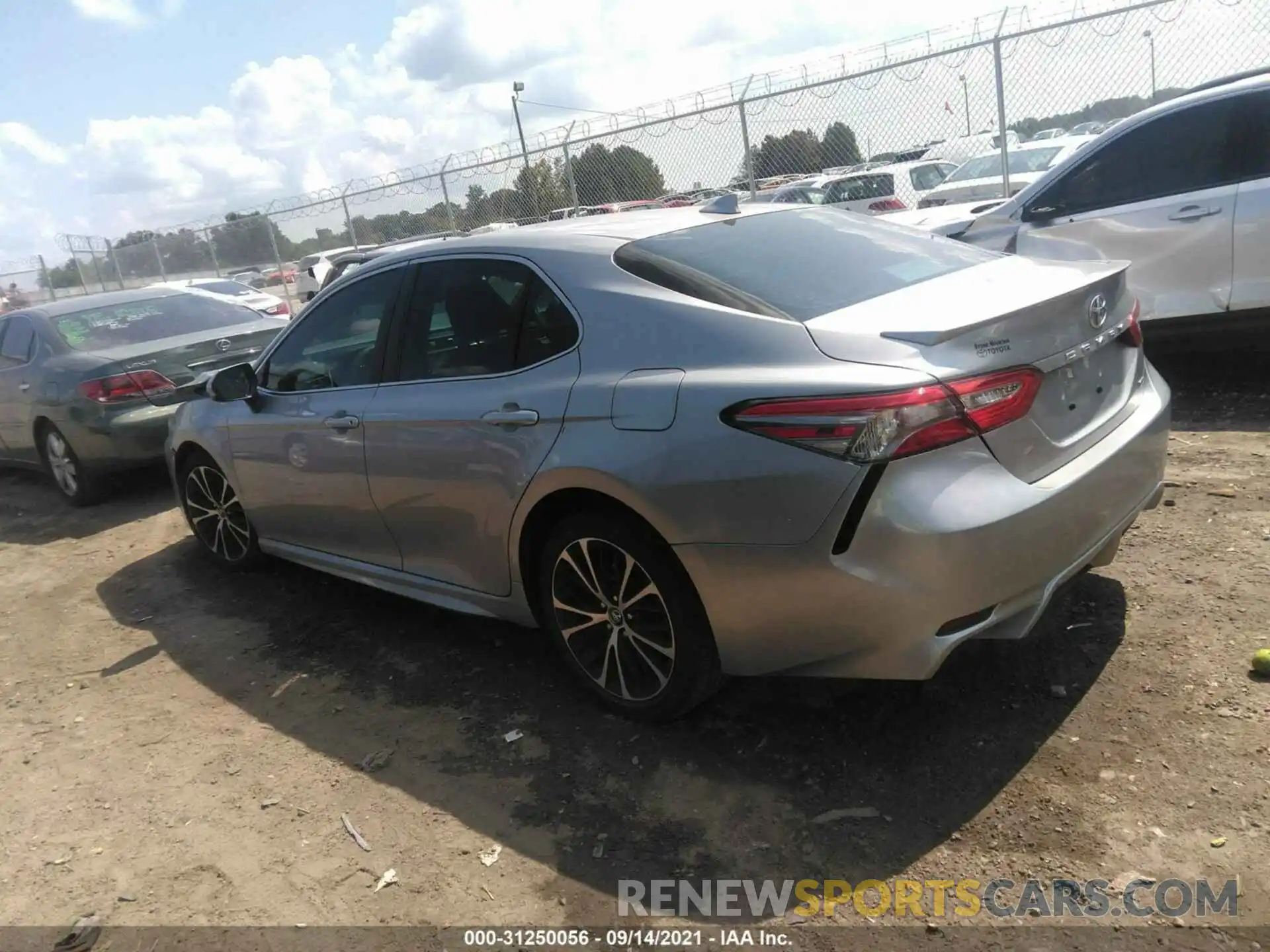 3 Photograph of a damaged car 4T1B11HK7KU195992 TOYOTA CAMRY 2019