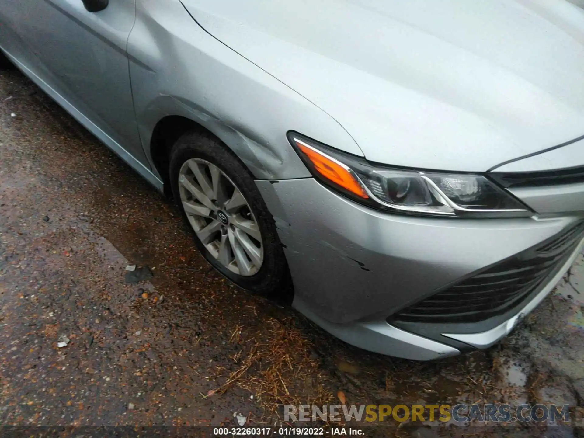 6 Photograph of a damaged car 4T1B11HK7KU196298 TOYOTA CAMRY 2019