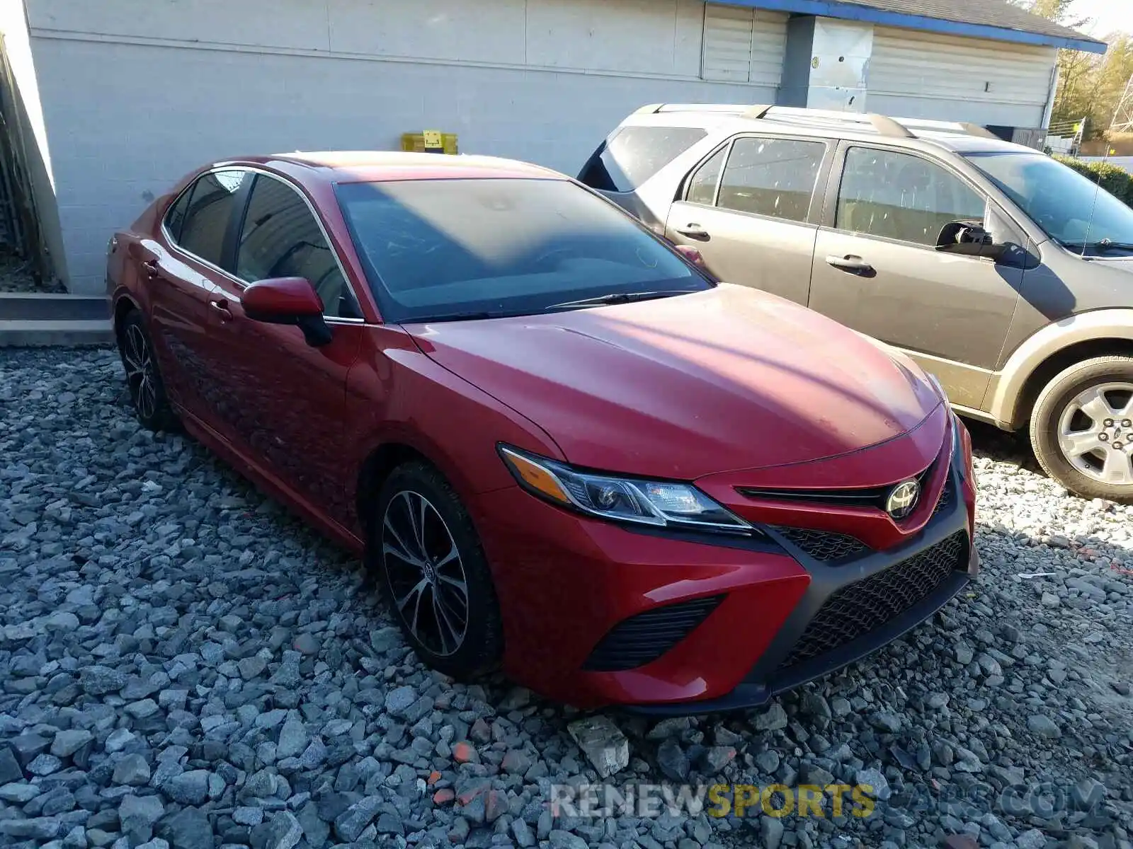 1 Photograph of a damaged car 4T1B11HK7KU197385 TOYOTA CAMRY 2019