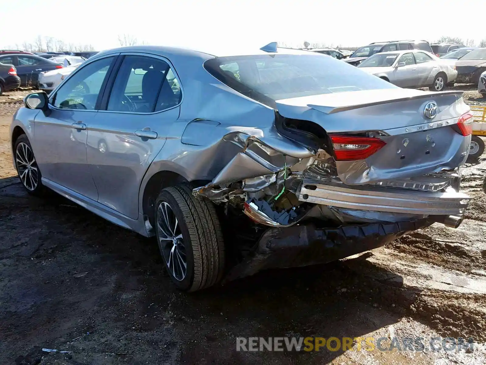 3 Photograph of a damaged car 4T1B11HK7KU197757 TOYOTA CAMRY 2019