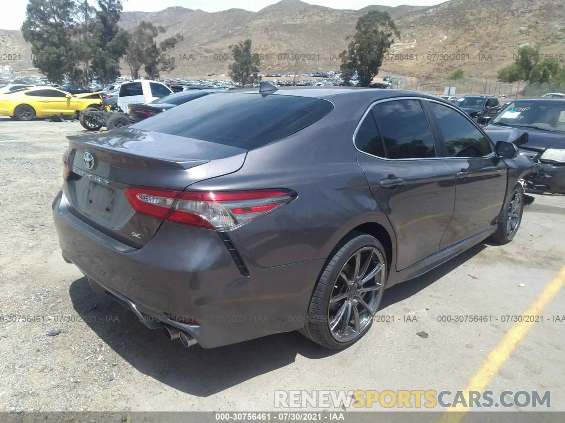 4 Photograph of a damaged car 4T1B11HK7KU198116 TOYOTA CAMRY 2019